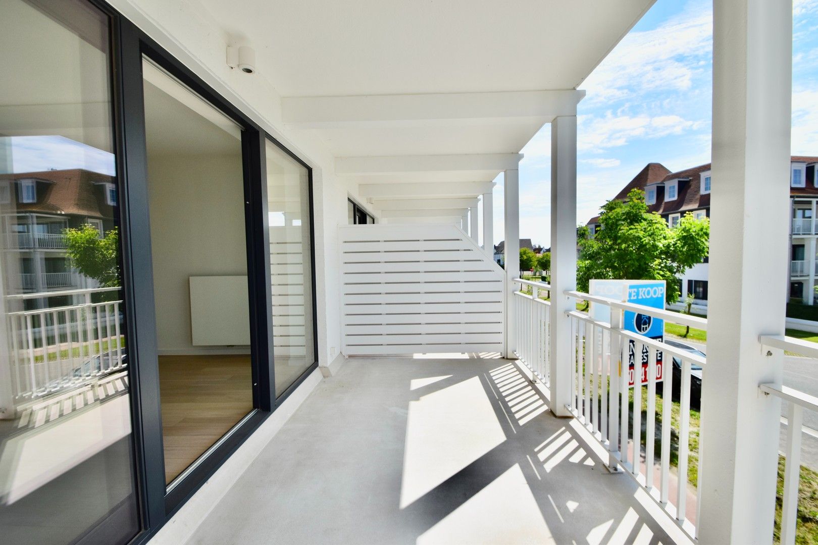 Zonnig nieuwbouw appartement met open zicht en zonneterras gelegen te Duinenwater foto 8