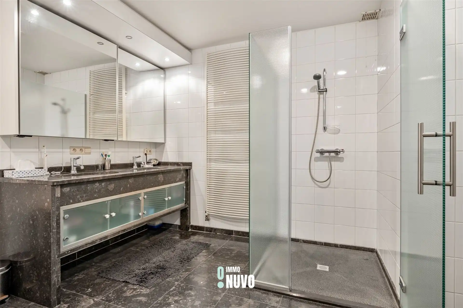 Penthouse met veel lichtinval en indrukwekkend uitzicht foto 12