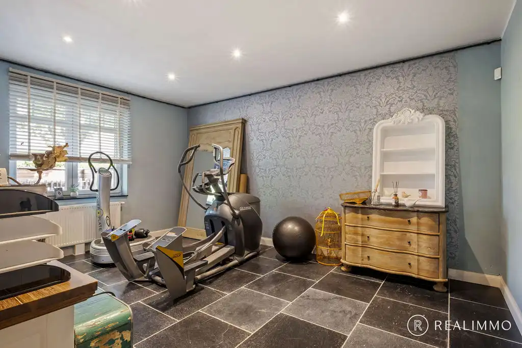 Exclusieve villa met ruime woonoppervlakte en rustige ligging! foto 13