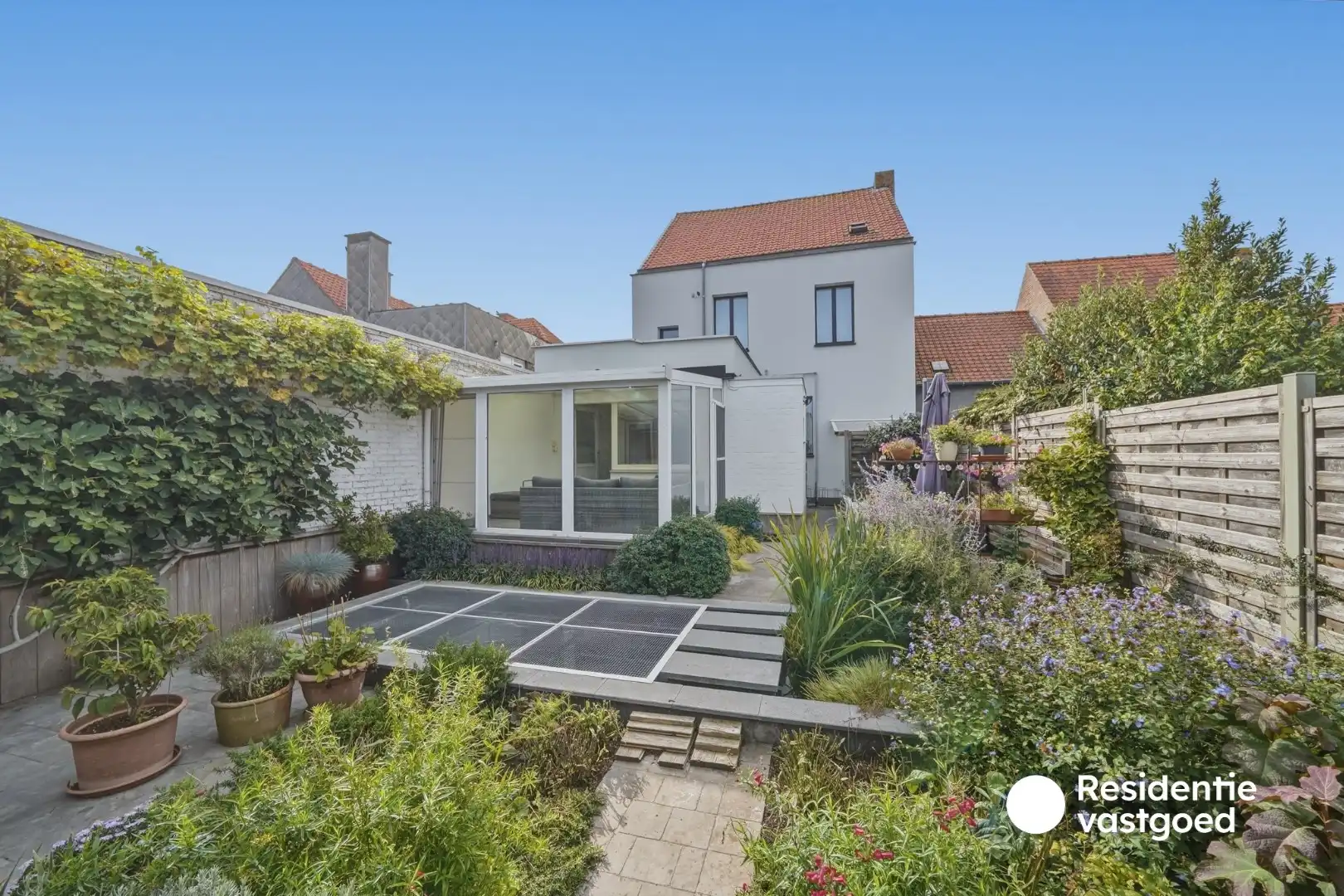 Ruime gezinswoning met 4 slaapkamers, tuin en zonnepanelen in Zandvoorde foto 12
