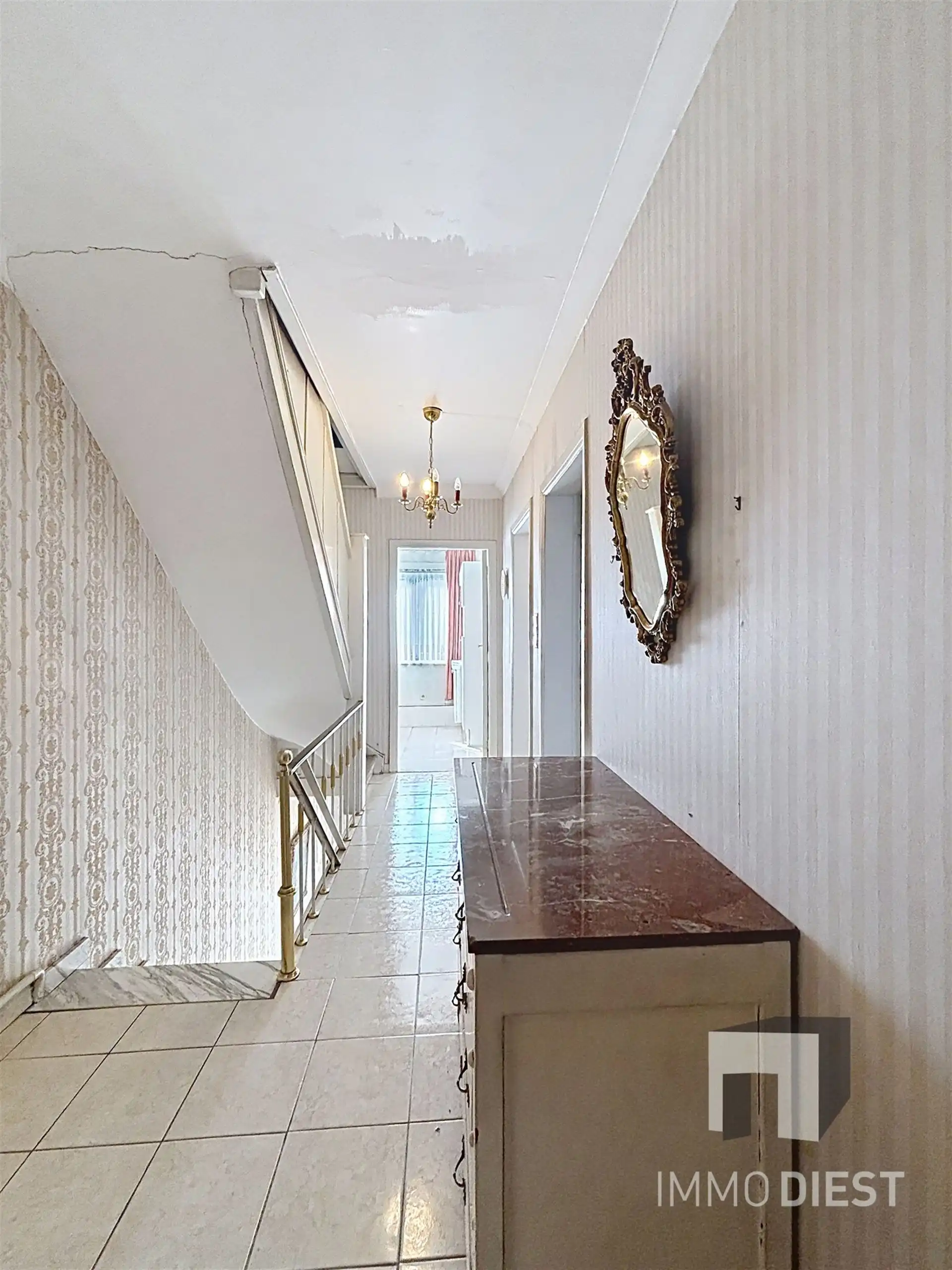 Welkom in deze charmante te renoveren stadswoning aan de rand van hartje Diest. foto 14