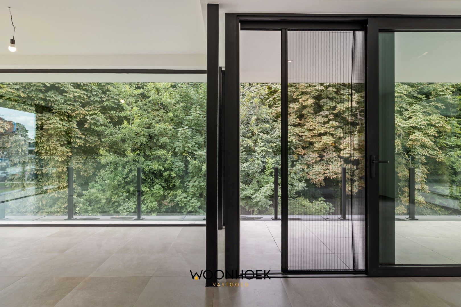 Luxueus 3-slpk nieuwbouwappartement OEVERPARK te Lokeren foto 3