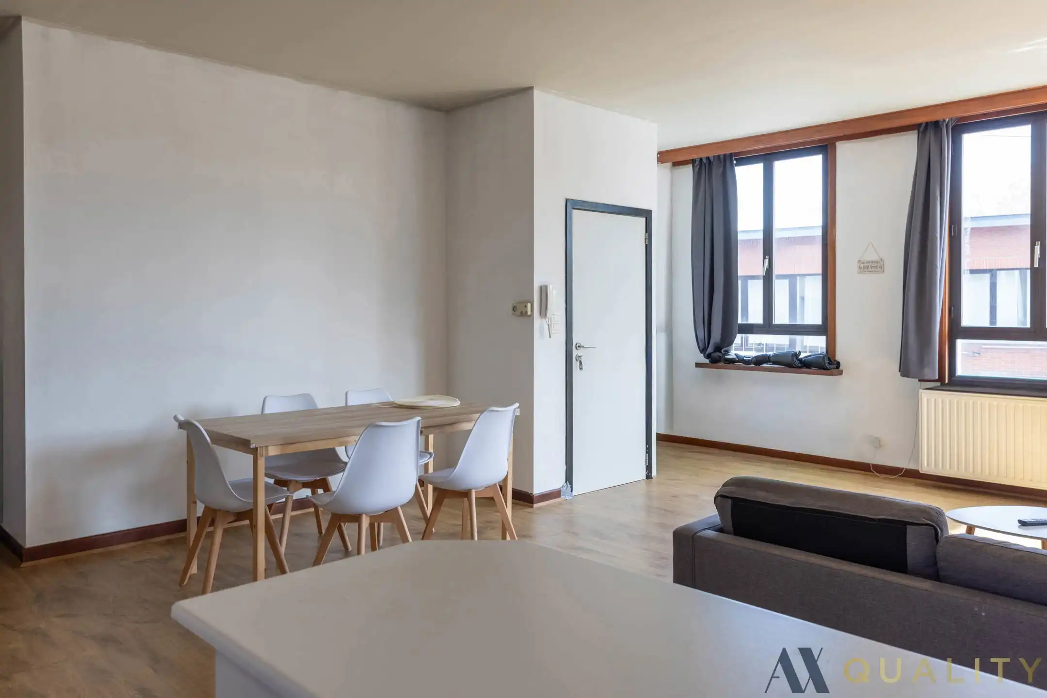 Ruim appartement met 3 slaapkamers en open keuken foto 9