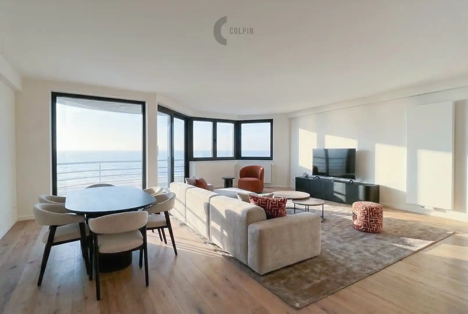 Exclusief appartement met fenomenaal zeezicht op de Zeedijk van Knokke-Heist. foto 3