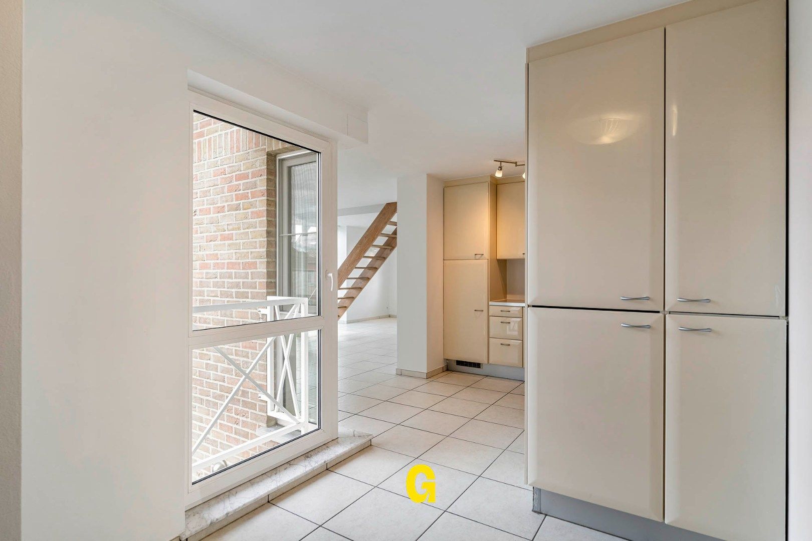 Aangenaam duplexappartement met drie slaapkamers, autostandplaats en kelderberging foto 7