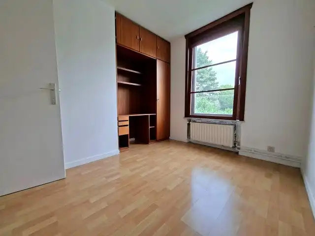 Ruim en Zonnig appartement nabij het station Brugge foto 7