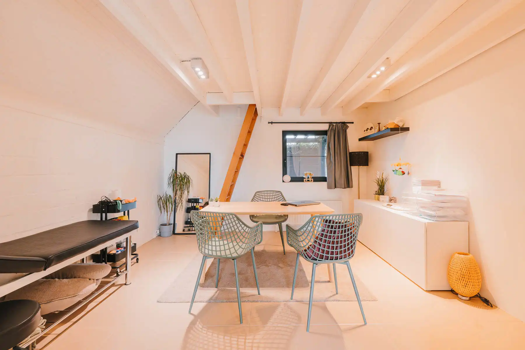 Ruime gezinswoning met praktijkruimte/kangoeroewoning foto 28