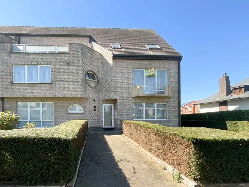 Instapklaar, energiezuinig appartement met 2 slaapkamers en garage foto {{pictureIndex}}