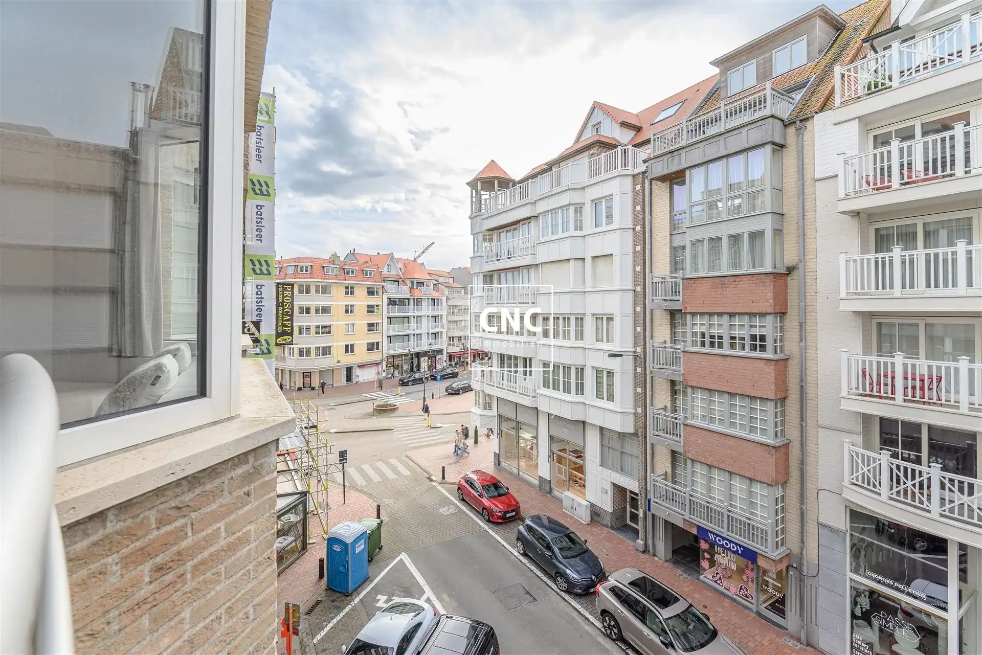 Stijlvol afgewerkt appartement met zijdelings zeezicht foto 9