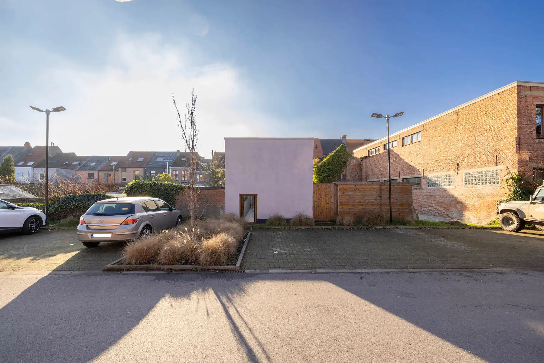 Gerenoveerde woning met 2 slpk, terras met tuin en bijgebouw foto 3