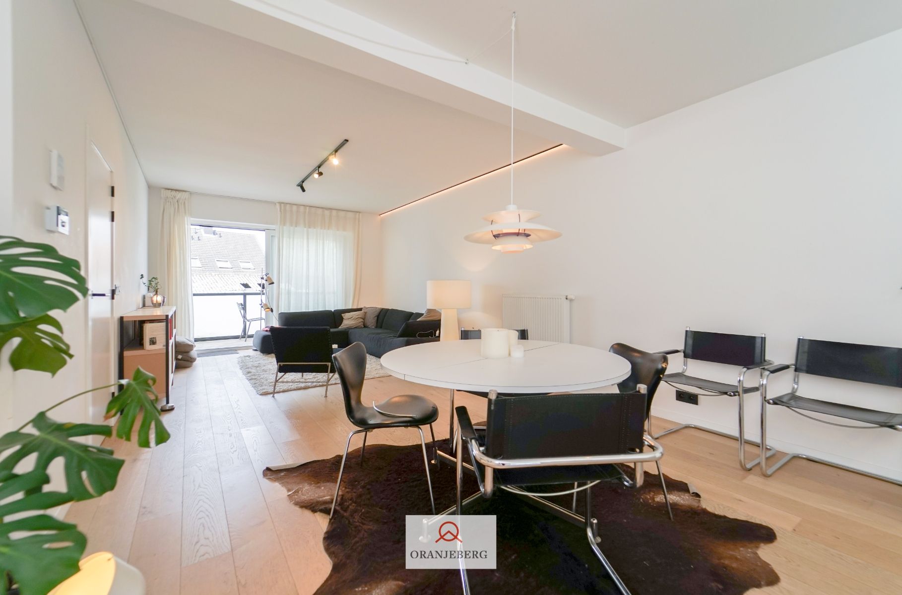 Gerenoveerde ruime duplex met terras nabij Gent centrum foto 2