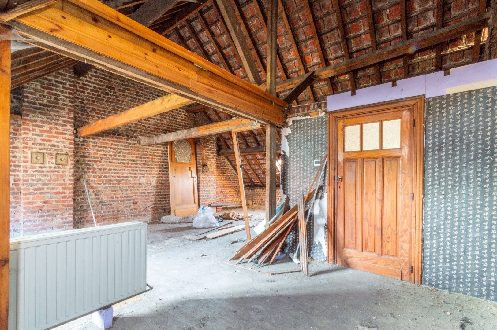 VOLLEDIG TE RENOVEREN KARAKTERWONING ! foto 22