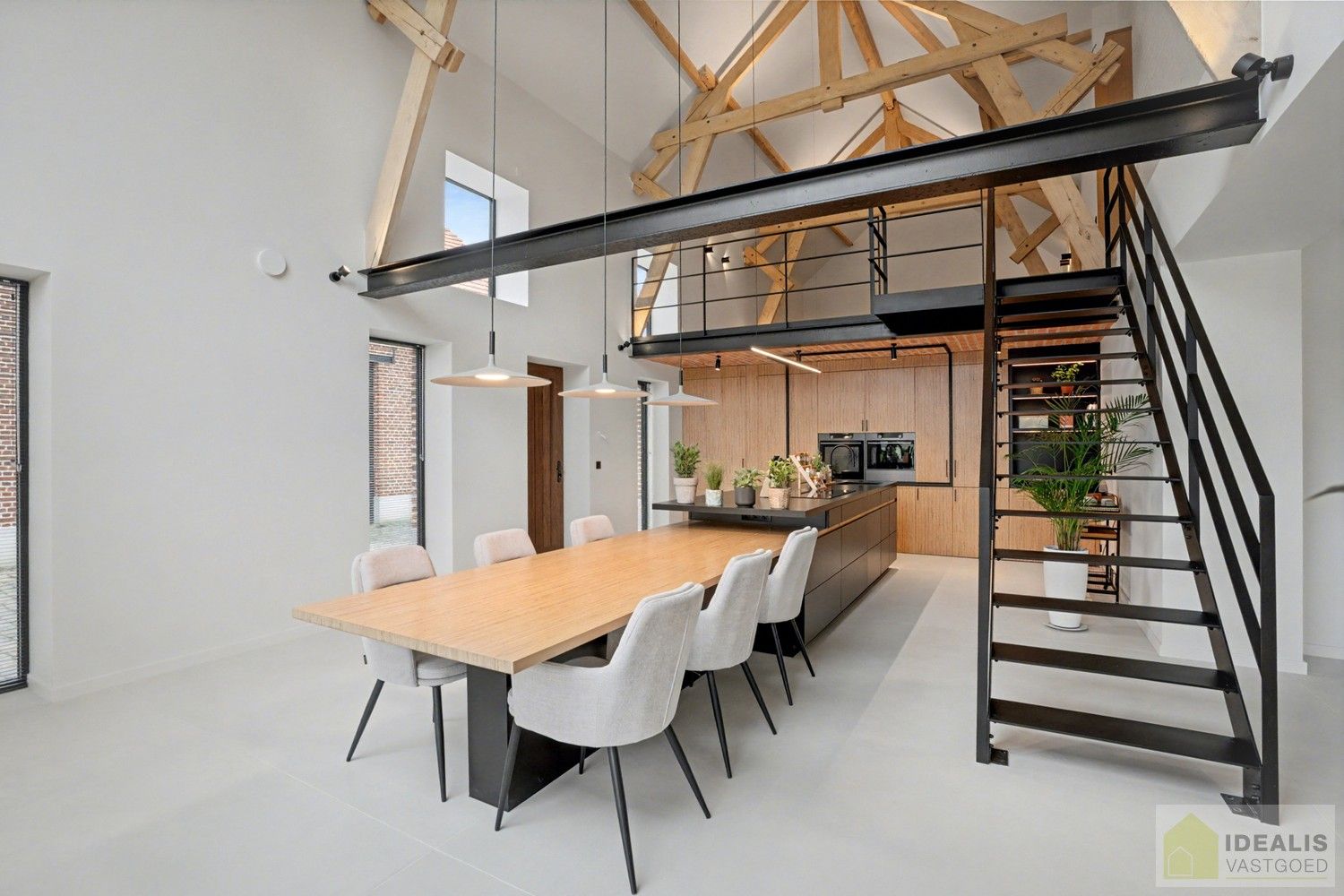 IDEALIS VASTGOED - EEN BIJZONDER HUIS, EEN BIJZONDERE LOCATIE, EEN UNIEKE KANS OM TE WONEN IN EEN AUTHENTIEK LANDHUIS MET EEN PRACHTIGE INRICHTING EN EEN HOOGWAARDDIGE AFWERKINGSGRAAD! foto 23