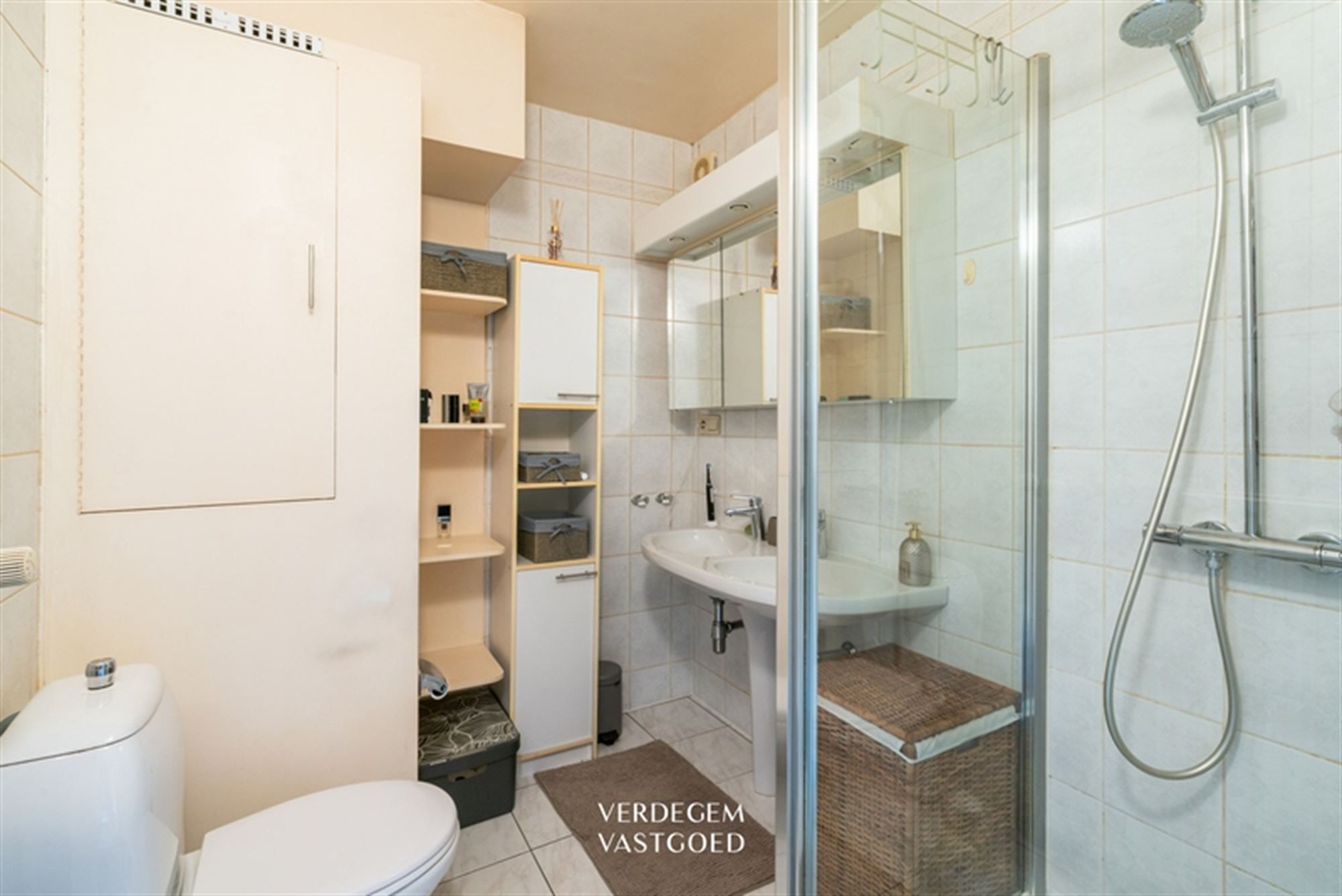 Instapklaar appartement met 2 slaapkamers en garage foto 7