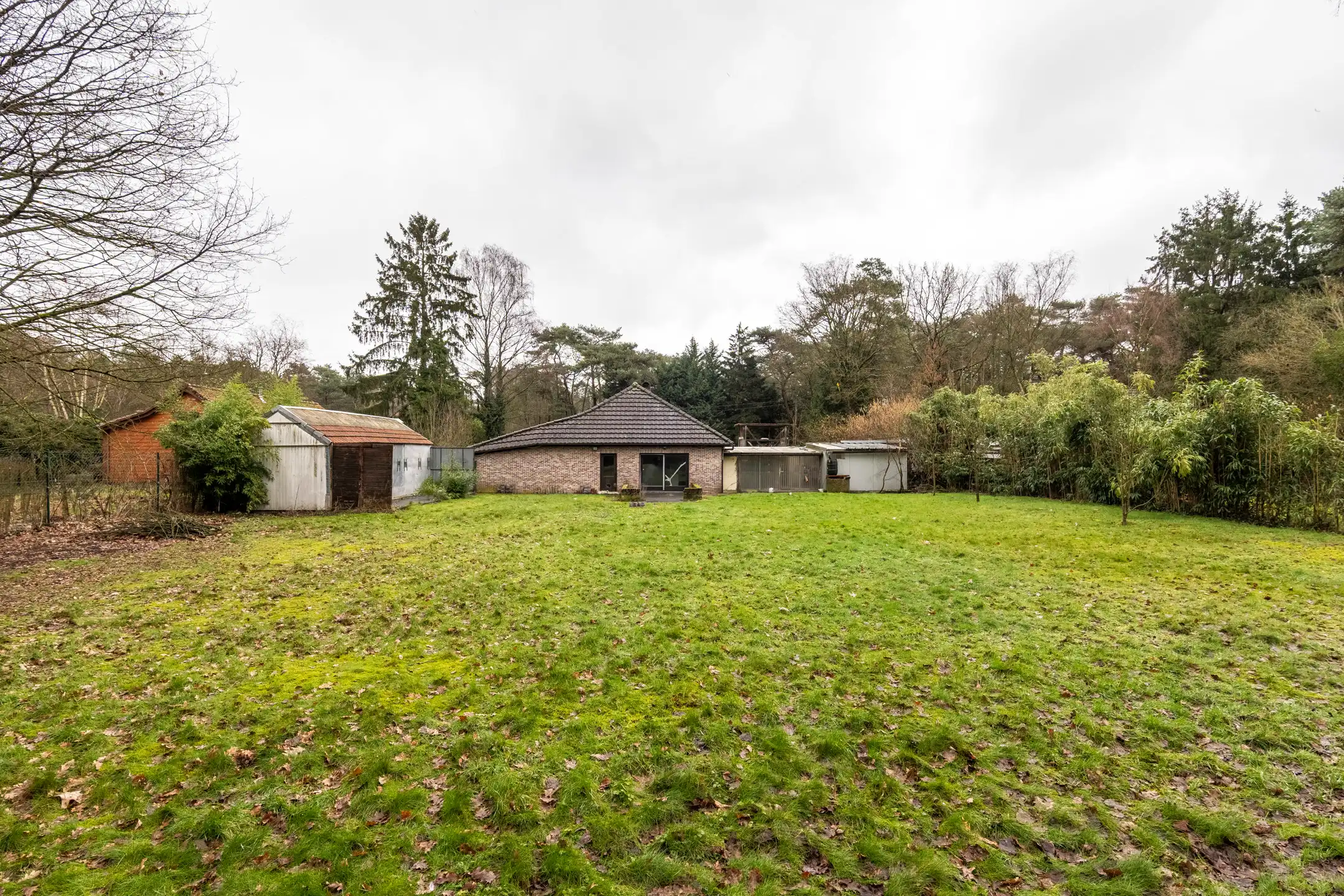 Prachtig perceel bouwgrond 2.475 m² met af te breken woning foto 7