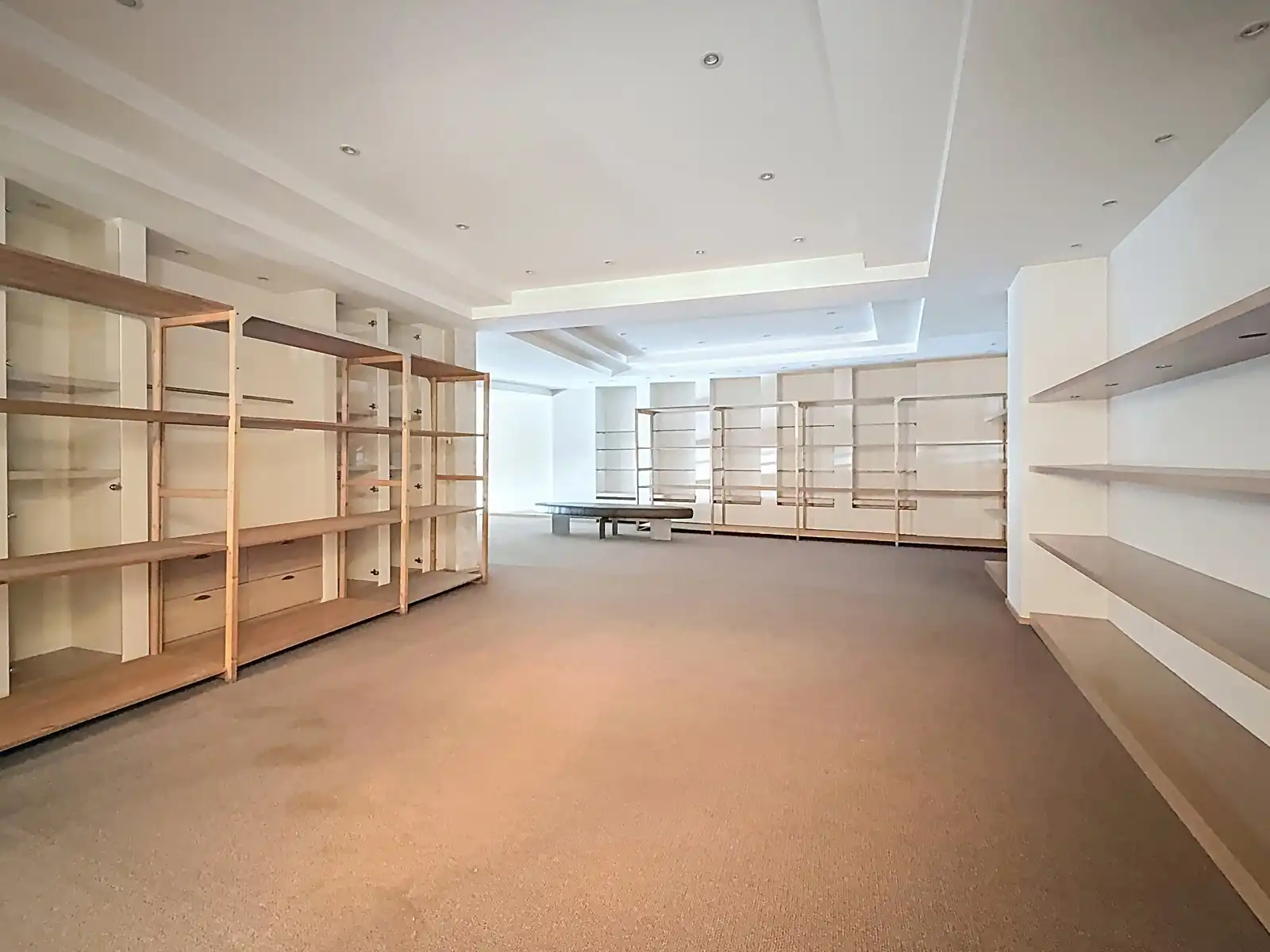 Uniek handelspand met ruim appartement en tuin foto 30