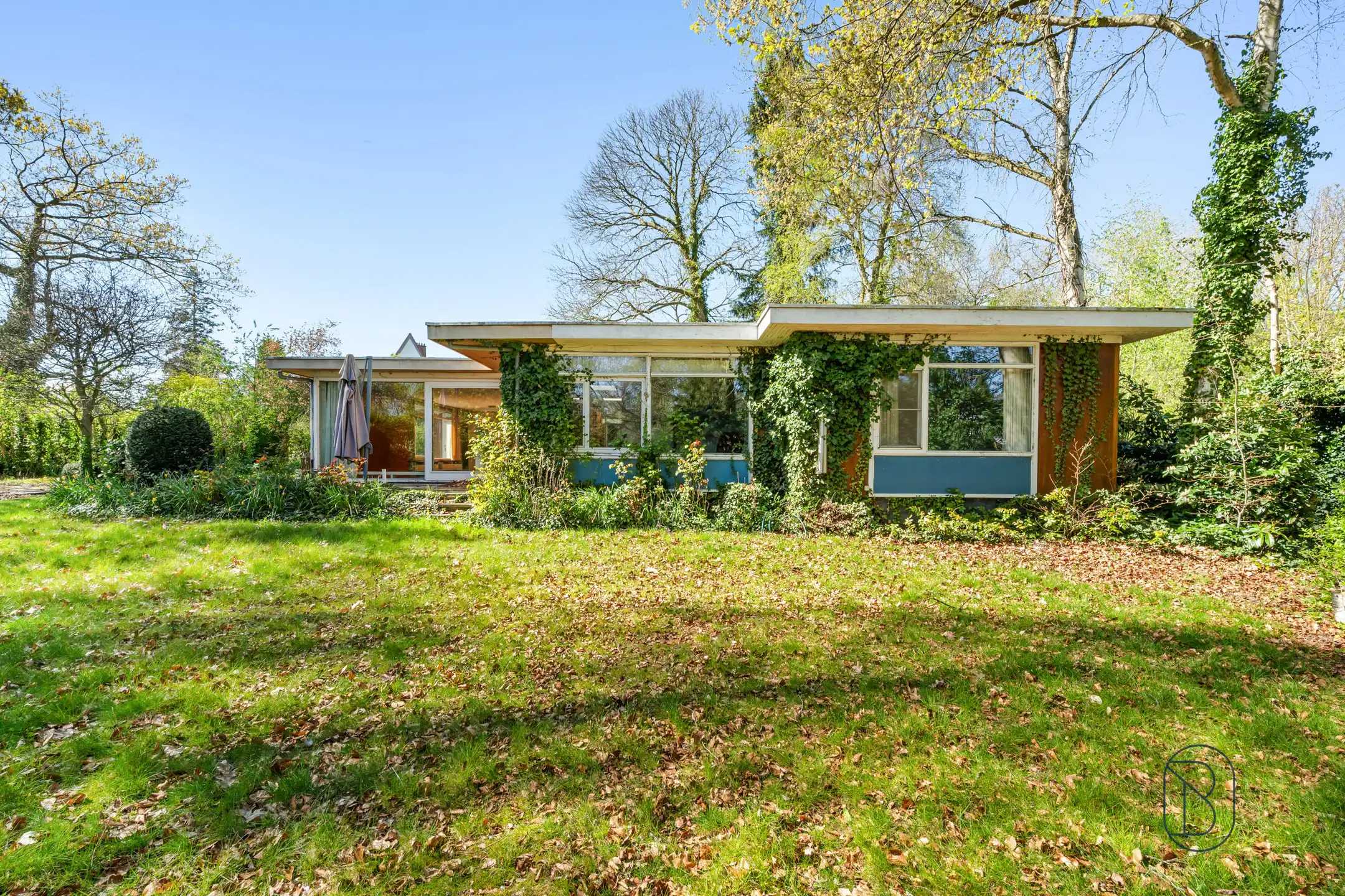 Topgelegen in de Rodenburg: te renoveren/af te breken villa foto 2