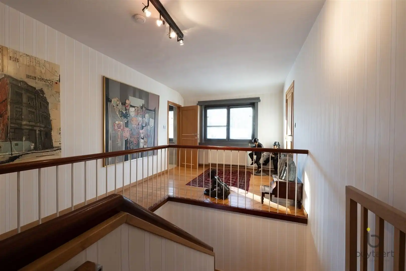 Villa met praktijk of  kangoeroewoning en Zuid - West tuin. foto 22