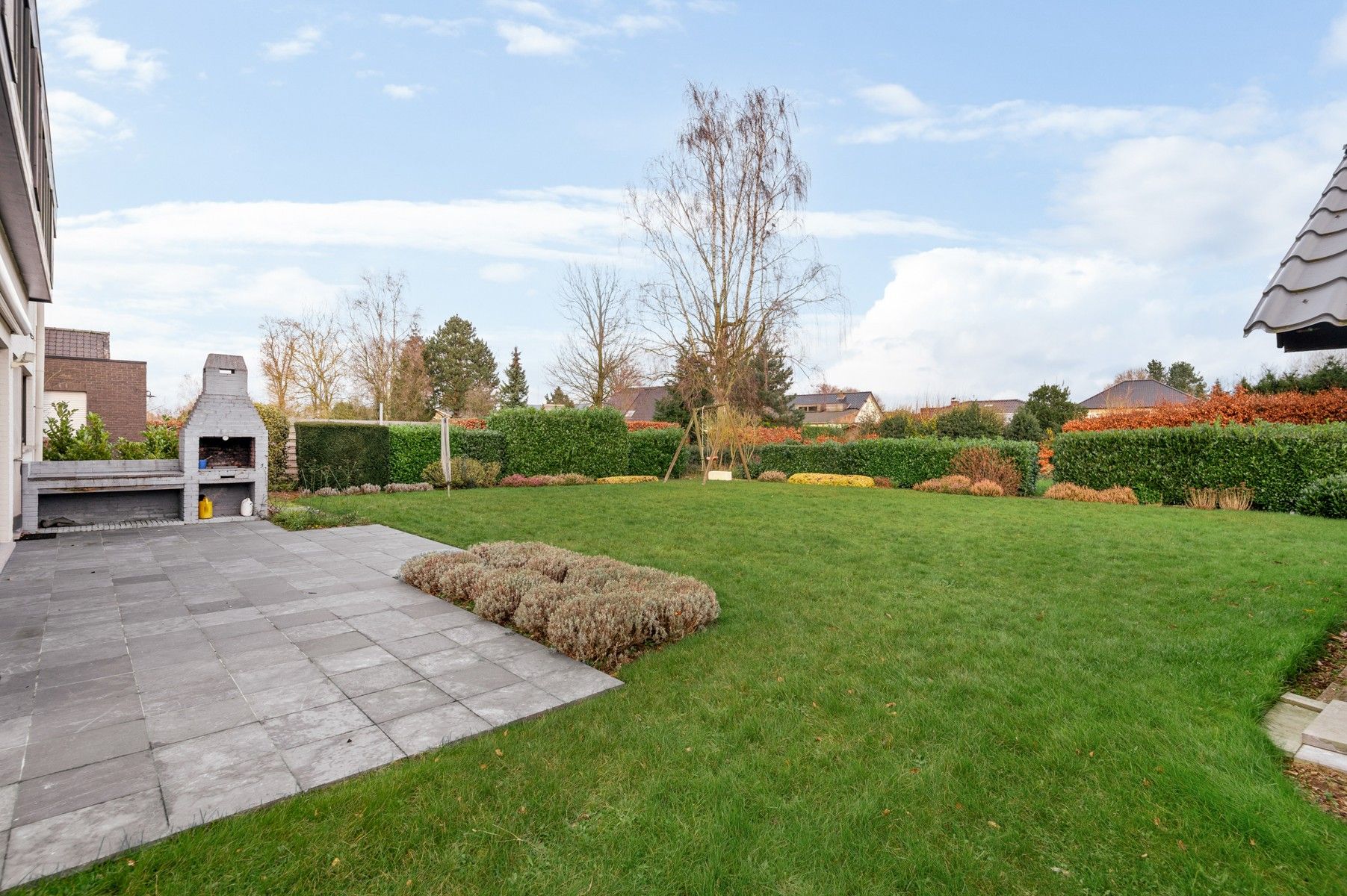 Woning op een uitstekende en rustige locatie nabij het centrum foto 3