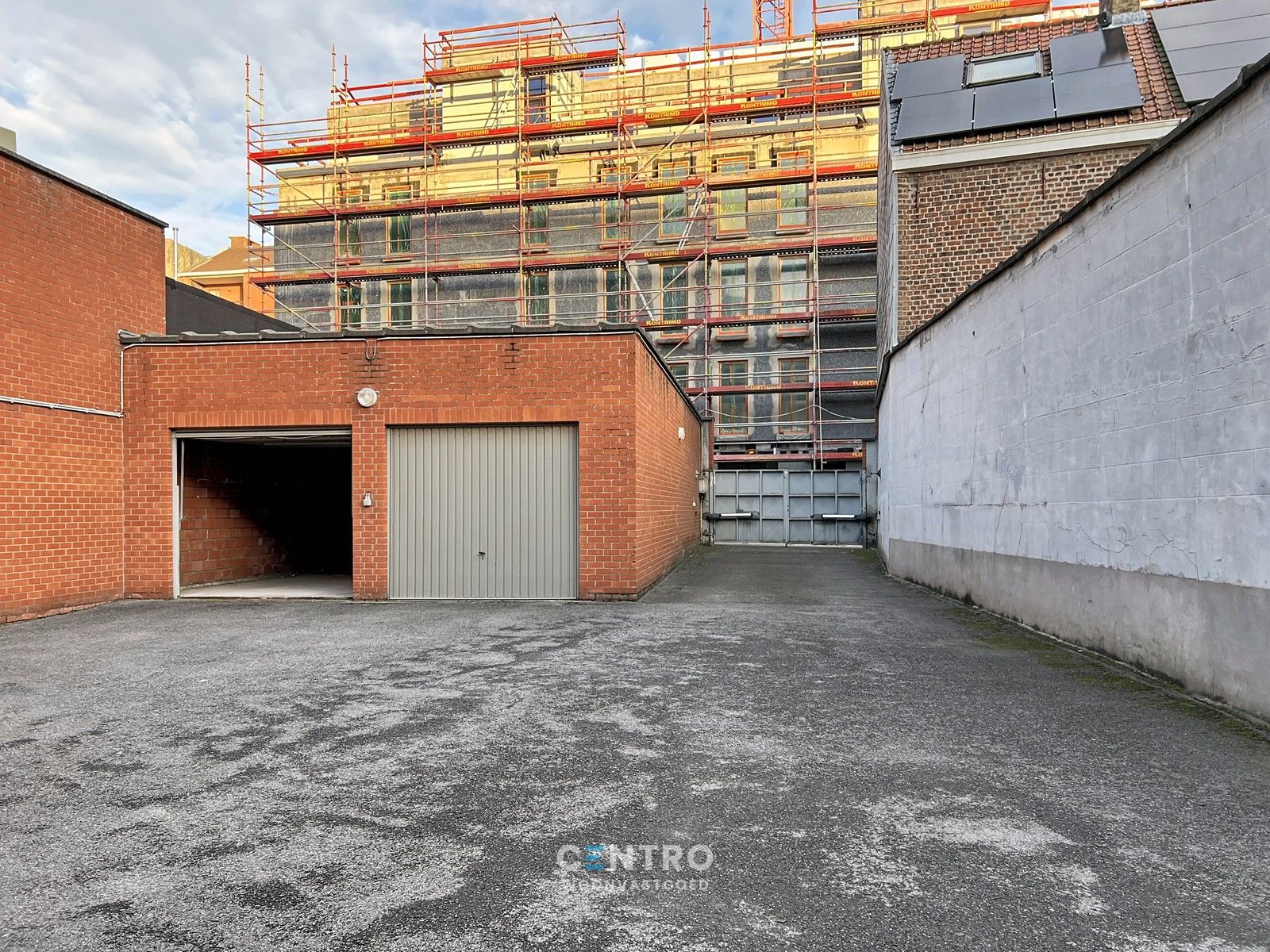 GEMETSTE garage(s) te koop CENTRUM Roeselare nabij Sint-Michielskerk (mogelijkheid 2 garages naast elkaar aan te kopen) ! foto 4