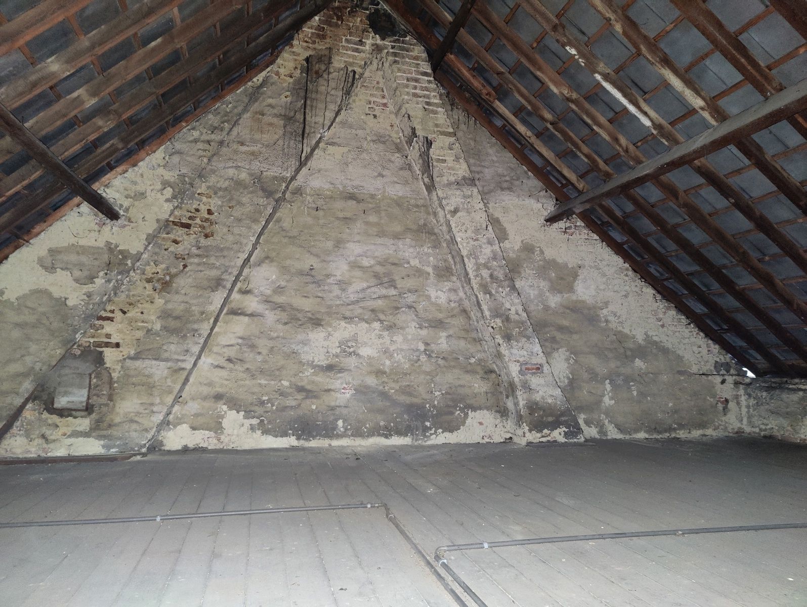 Rijwoning met 3 slaapkamers en tuin. foto 11