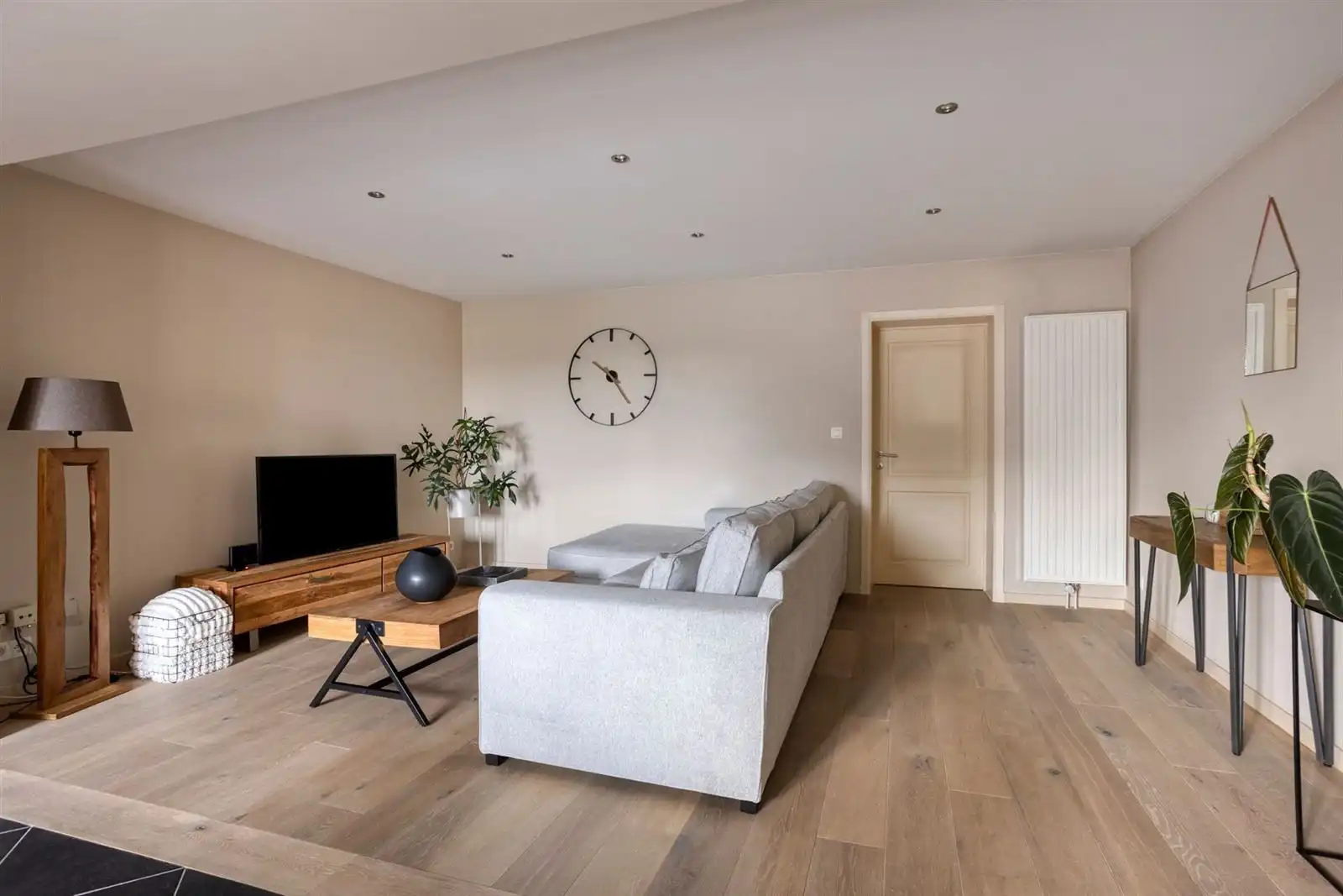 Hoofdfoto van de publicatie: Appartement  met terras en garage 