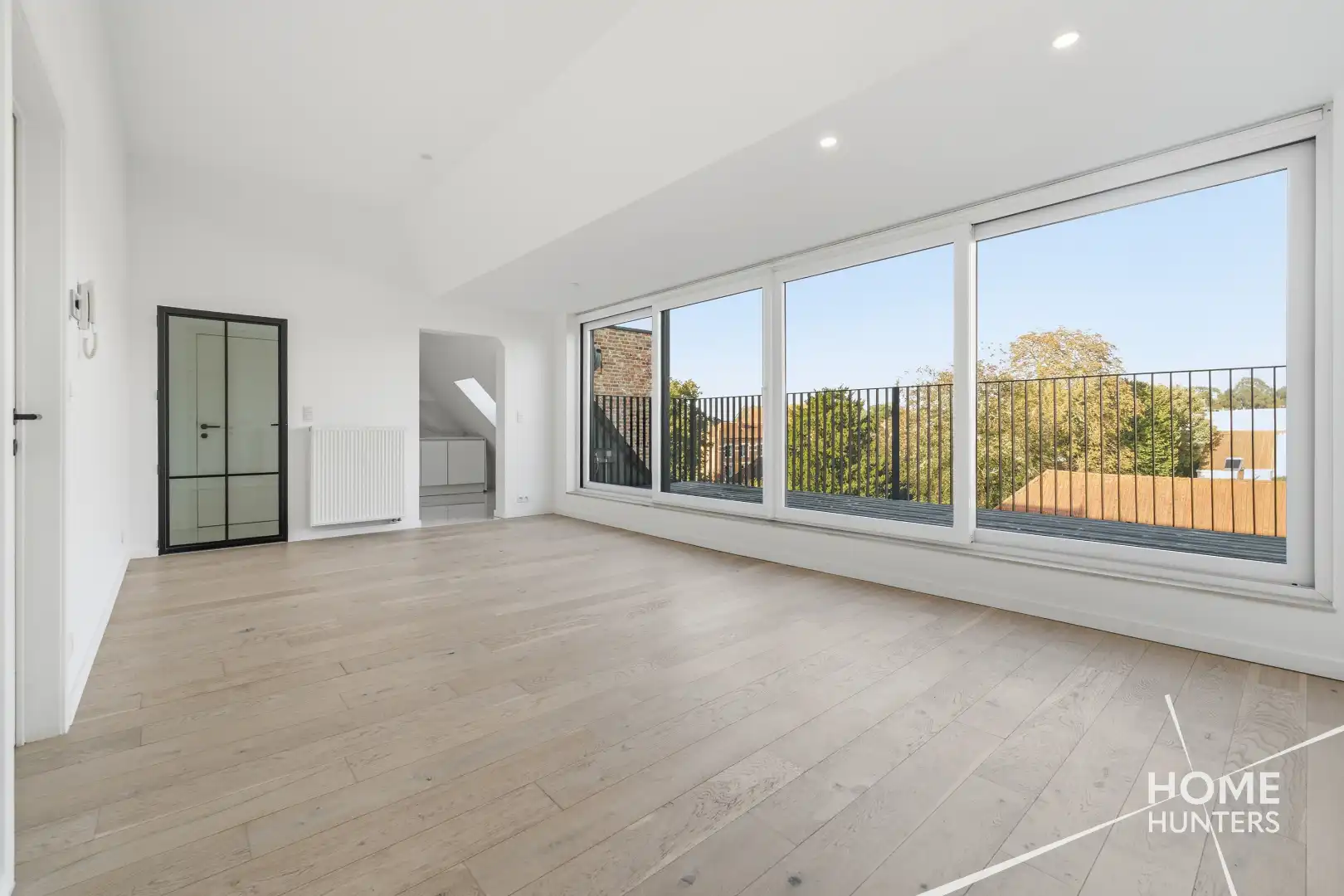 Ruim dakappartement met royaal terras en een schitterend uitzicht over Ieper foto 7