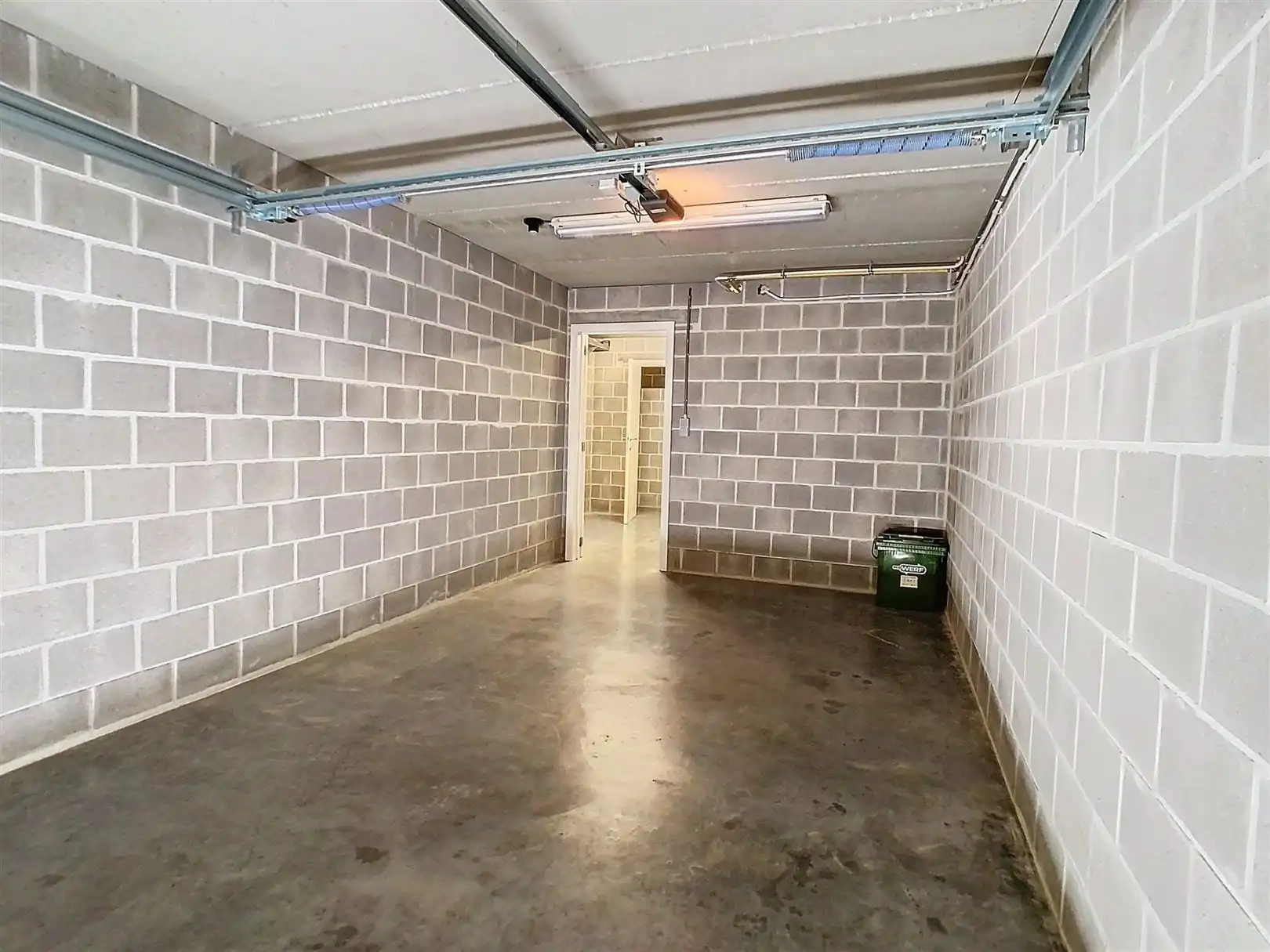 Instapklaar app,2 slpks, garage, kelder, autostaanplaats foto 28