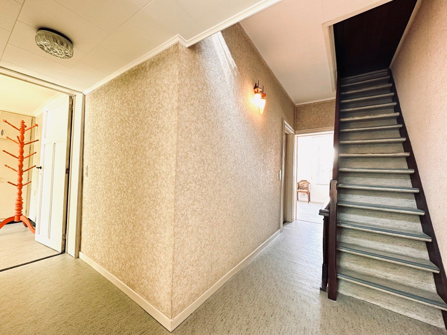 Ruime woning met grote tuin en prachtig groen uitzicht in het rustige Nerem foto 18