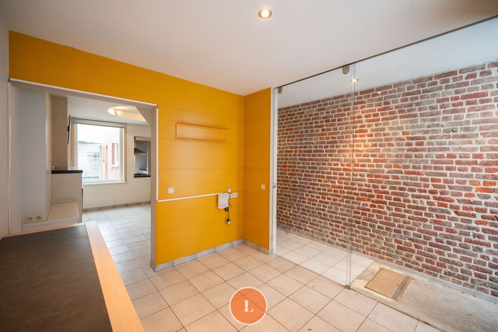 Op te frissen woning woning met 3 slaapkamers. foto 3