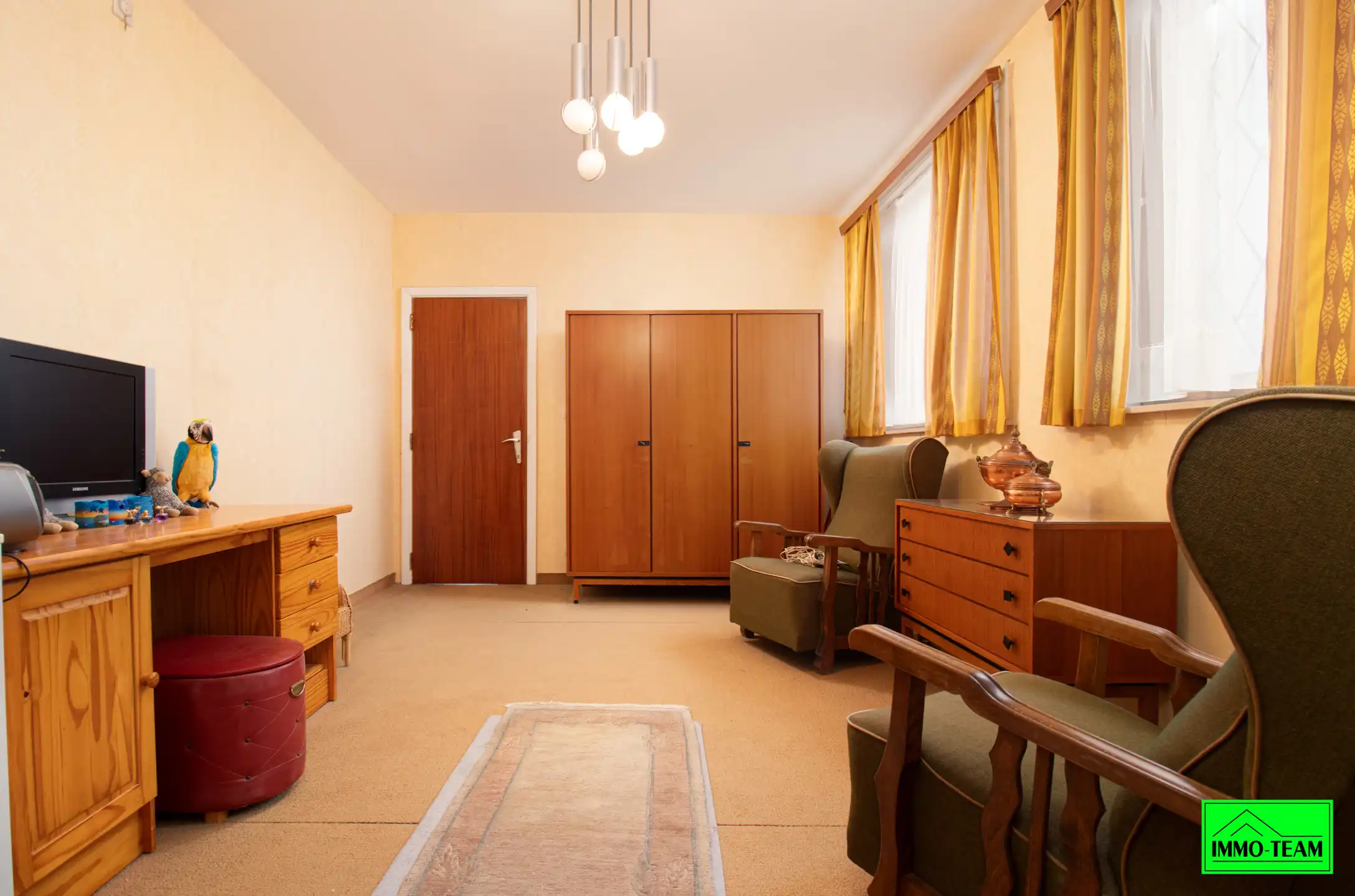 Goed onderhouden 3-gevelwoning met 3 slks, tuin en garage foto 13