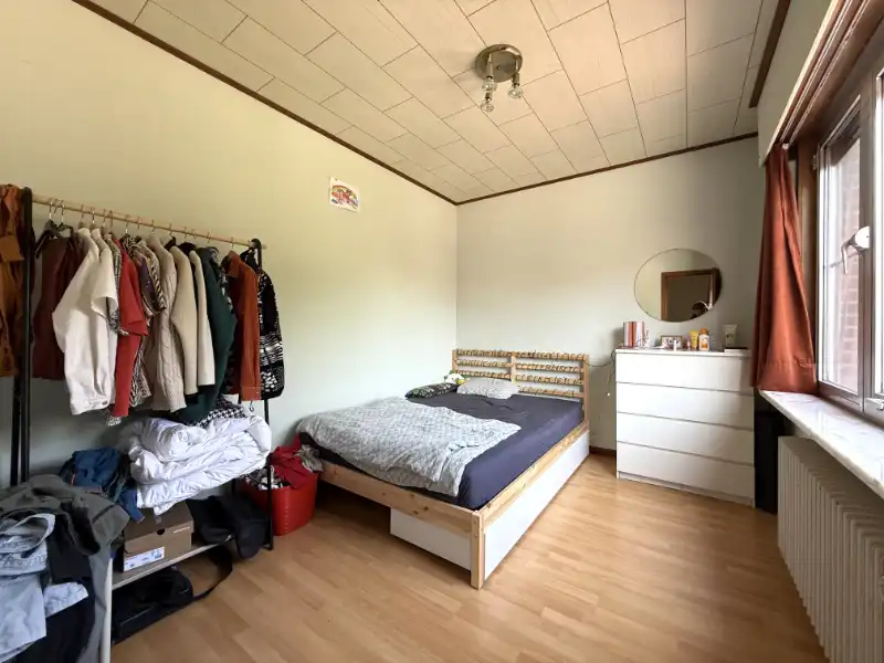 Ruime woning met tuin en garage op uitstekende ligging foto 11