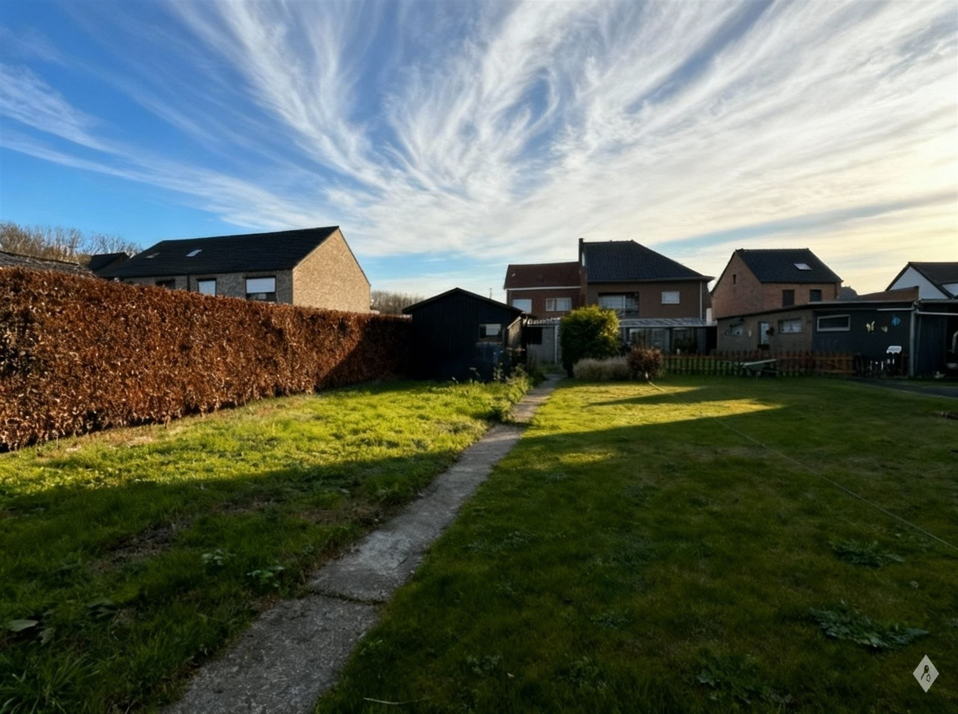 Te renoveren halfopen bebouwing in Buggenhout foto 24