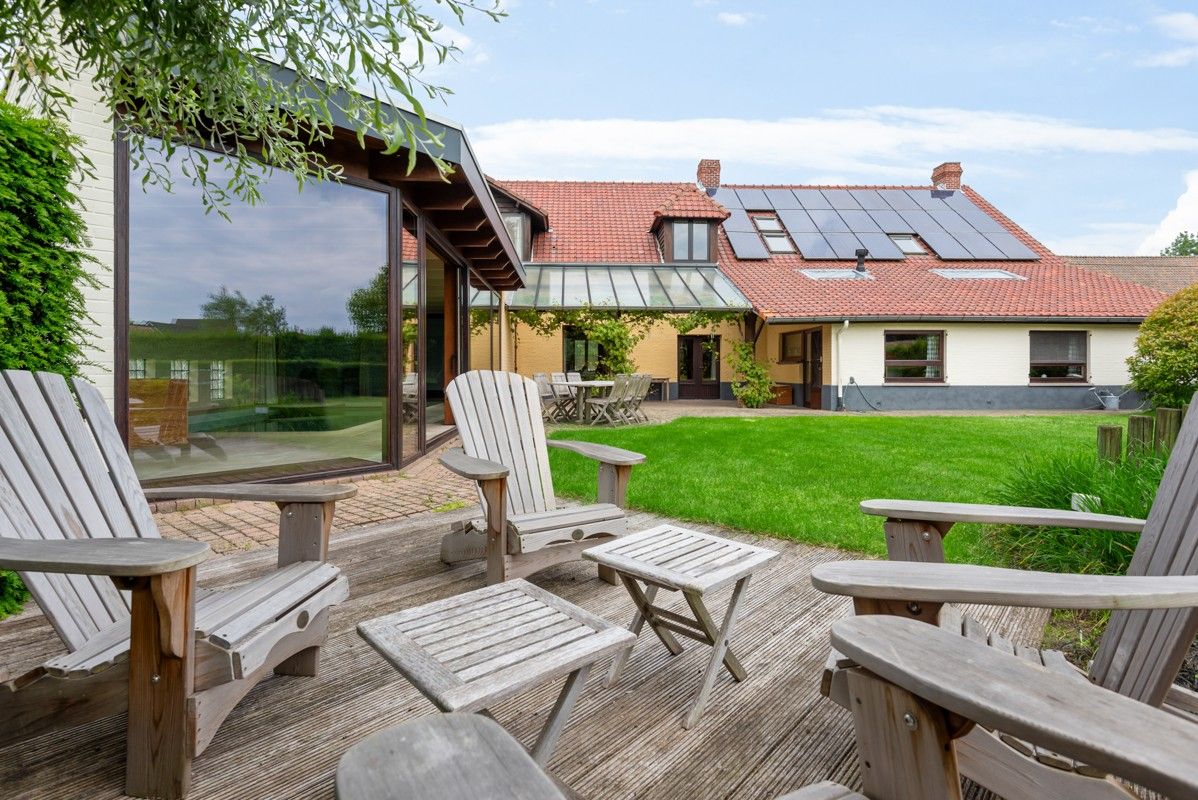 Hoeve met authentieke, karaktervolle elementen vlakbij de dorpskern van Zoersel en op wandelafstand van de groenste long van de Kempen. foto 4