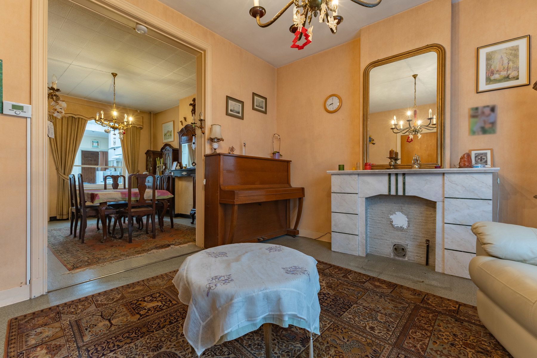 Gunstig gelegen woning met 6 slaapkamers, tuin en garage foto 6