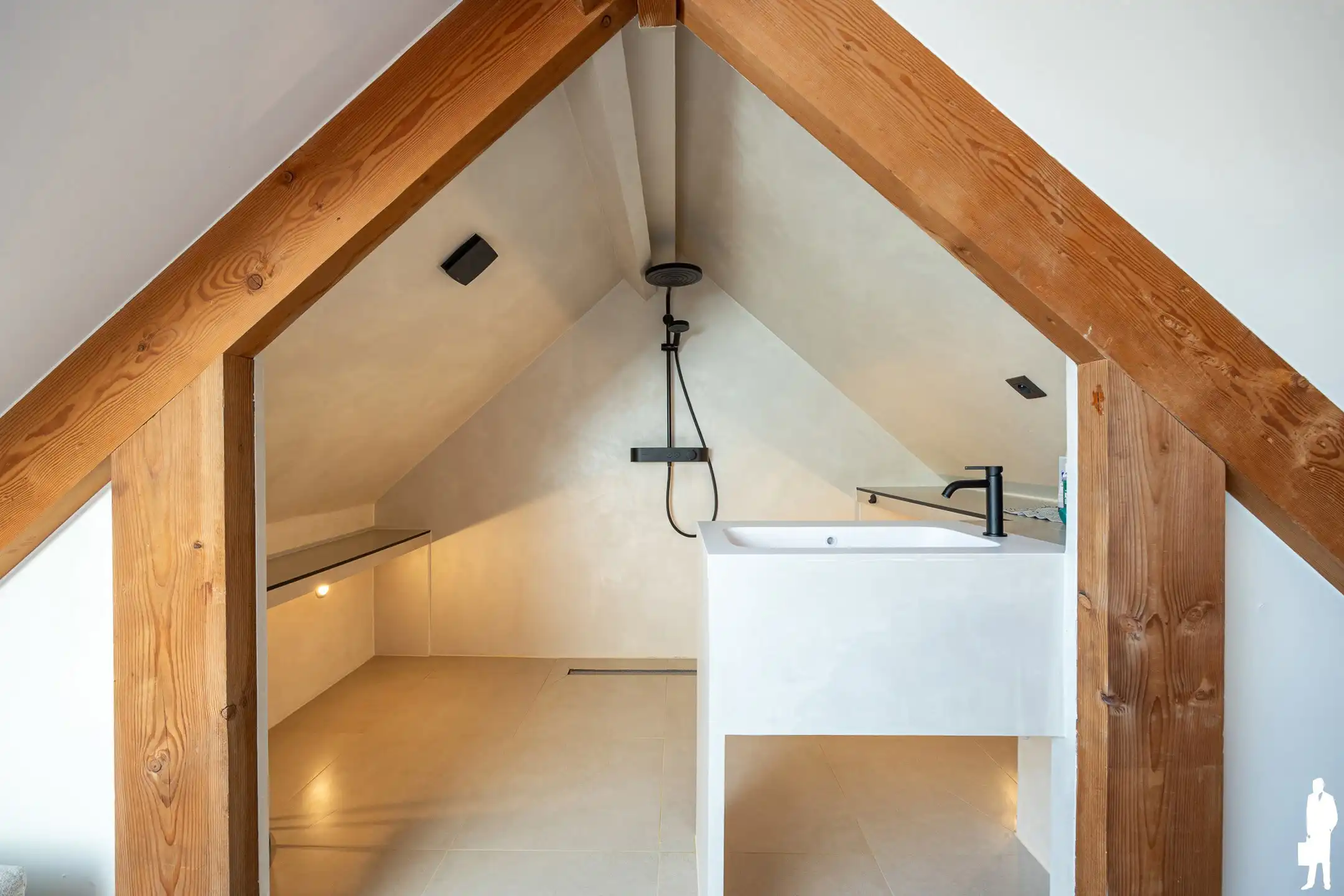 Luxueuze open bebouwing met 4 slpk, 2 badkamers en garage foto 16