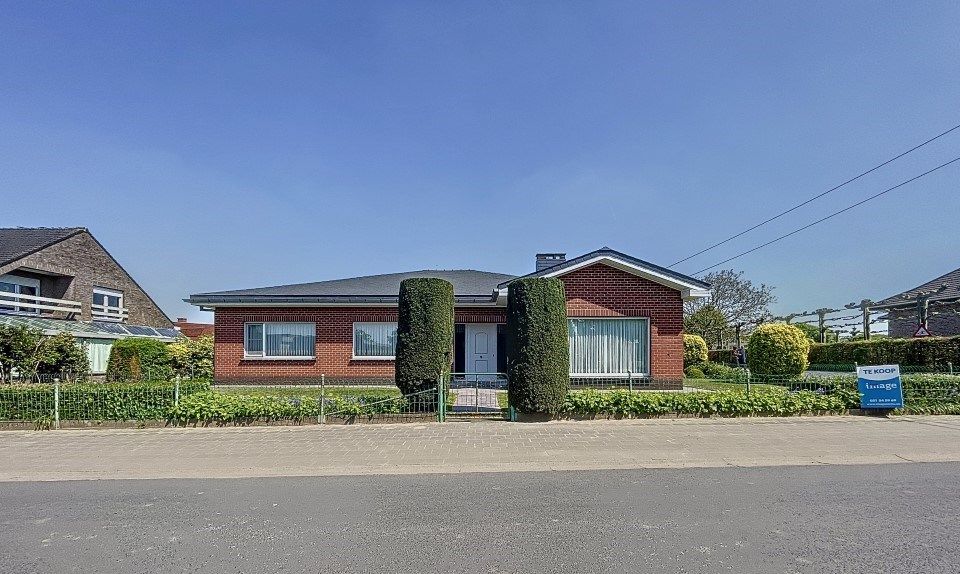 Hoofdfoto van de publicatie: Prachtig gelegen, gelijkvloerse woning met 3 grote slaapkamers en garage op 1107m².