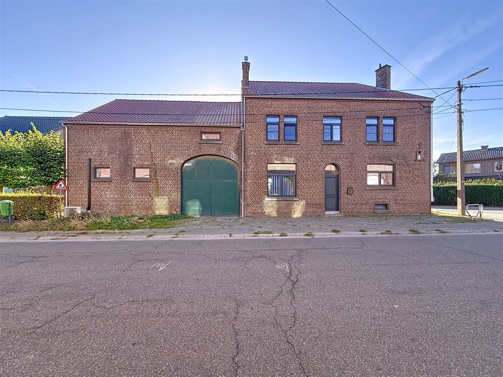 Gerenoveerde ruime woning, tuin, bijgebouw, 5a 45ca foto 9