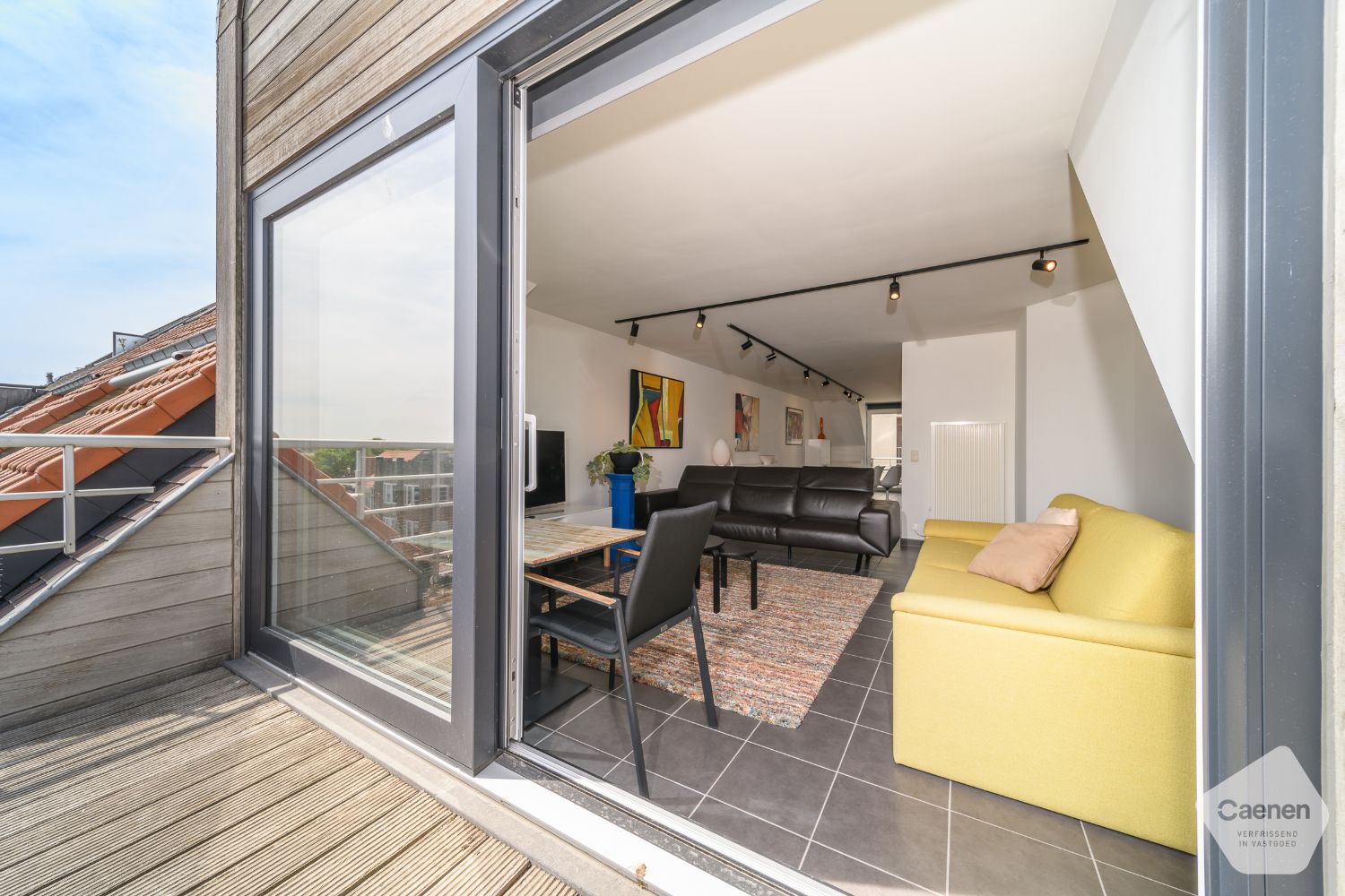 Prachtig gerenoveerd duplex dakappartement vlak bij de zeedijk foto 5