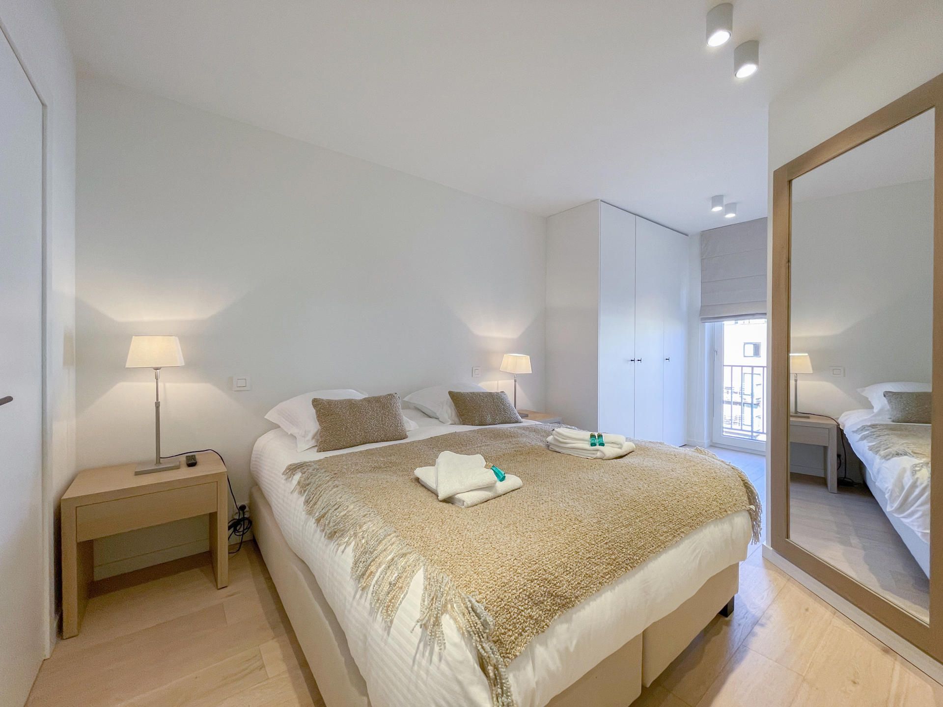 Zonnig en recent gerenoveerd appartement op topligging foto 15