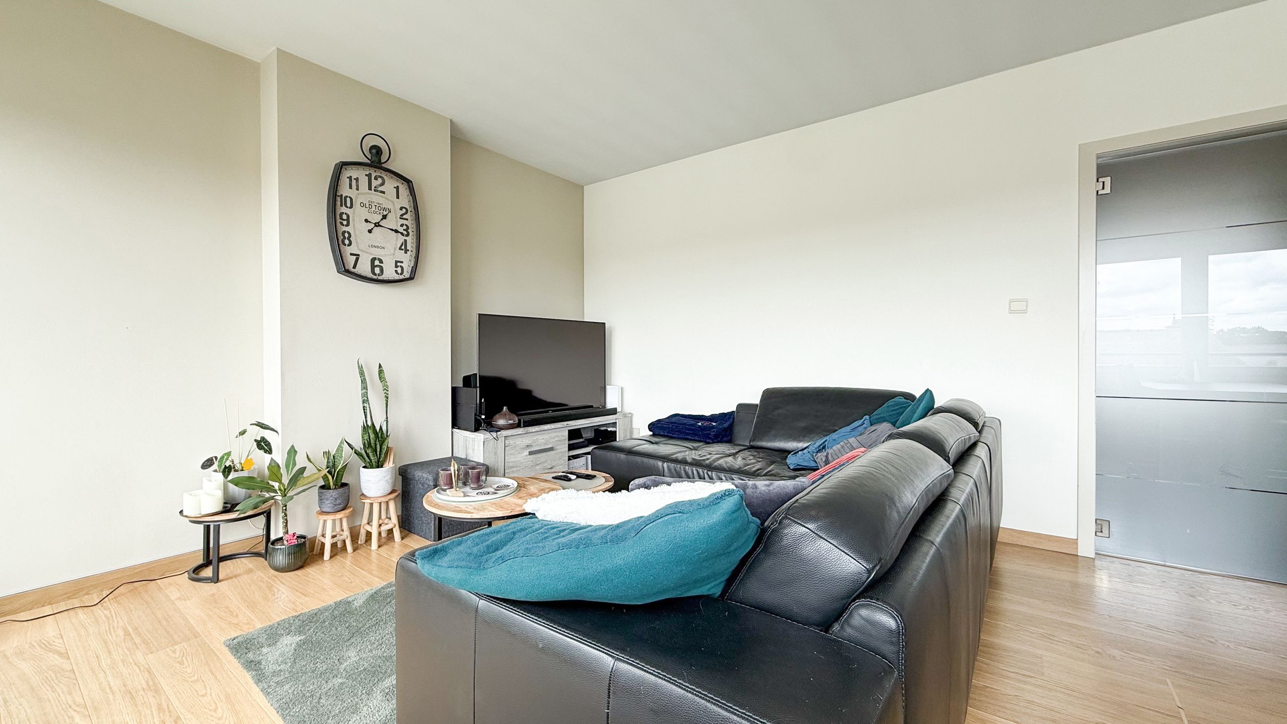 Instapklaar appartement met 3 slpkms in hartje Paal – EPC B! foto 4