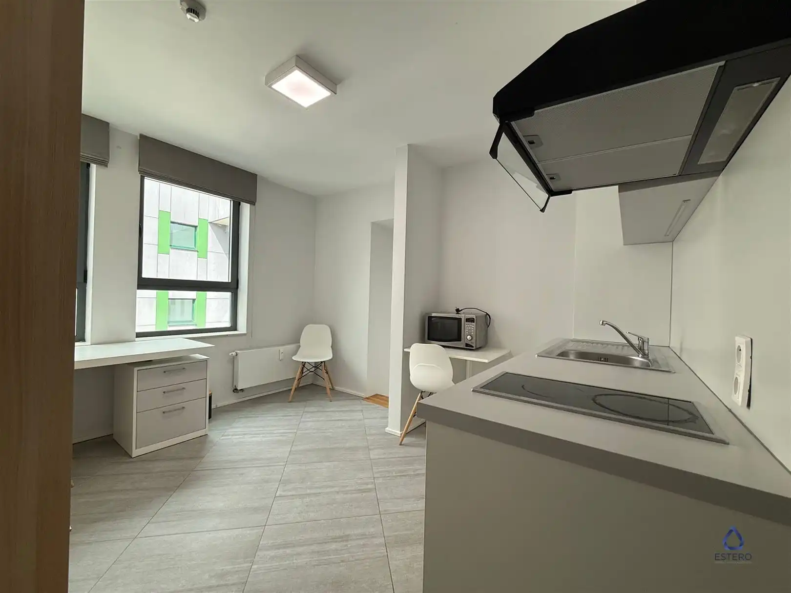 Studio in trendy wijk TE HUUR! foto 5