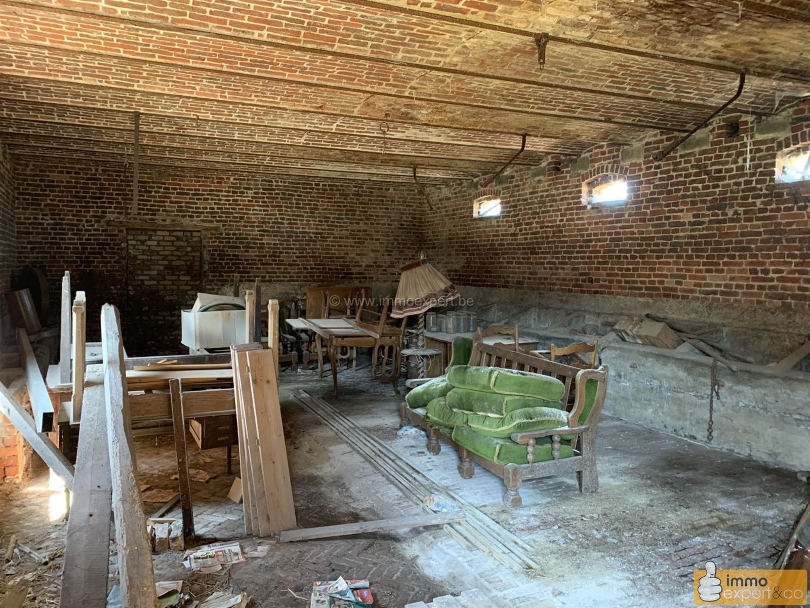 Pajottegem: Unieke hoeve met bijgebouwen en tuin foto 15