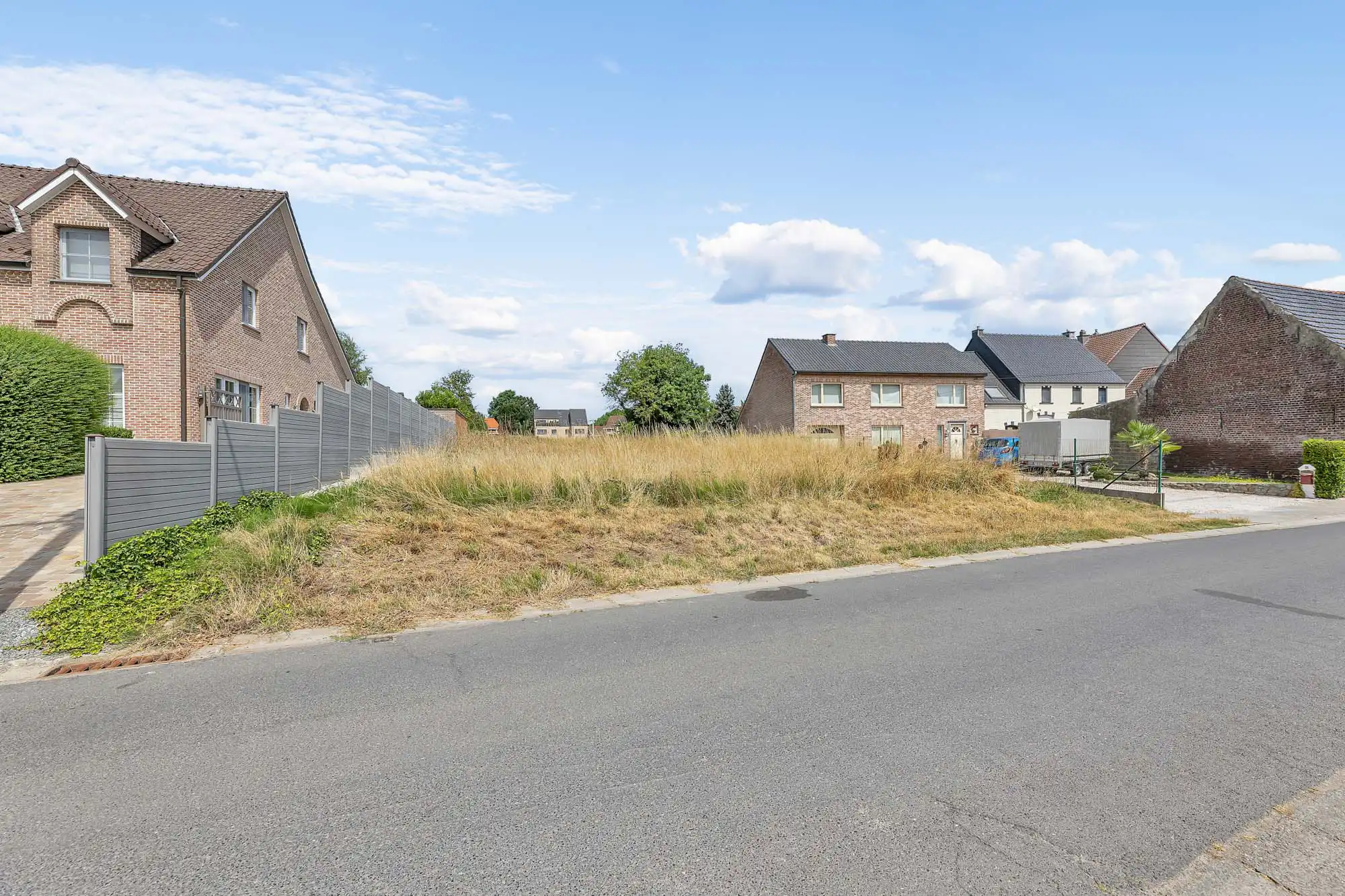 Bouwgrond voor OB in doodlopende straat foto 2