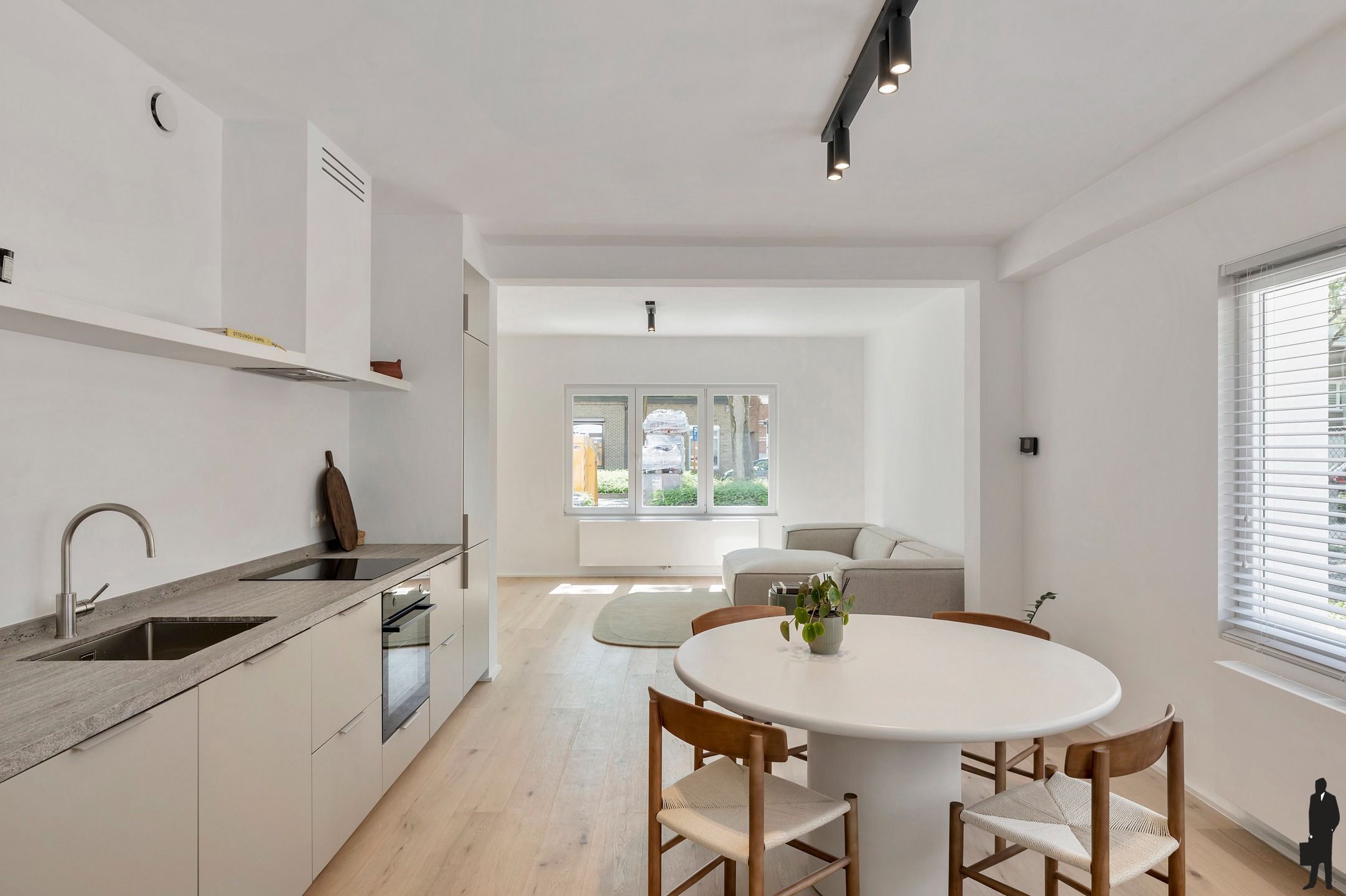 Energetisch gerenoveerd gelijkvloers appartement met tuin! foto 2