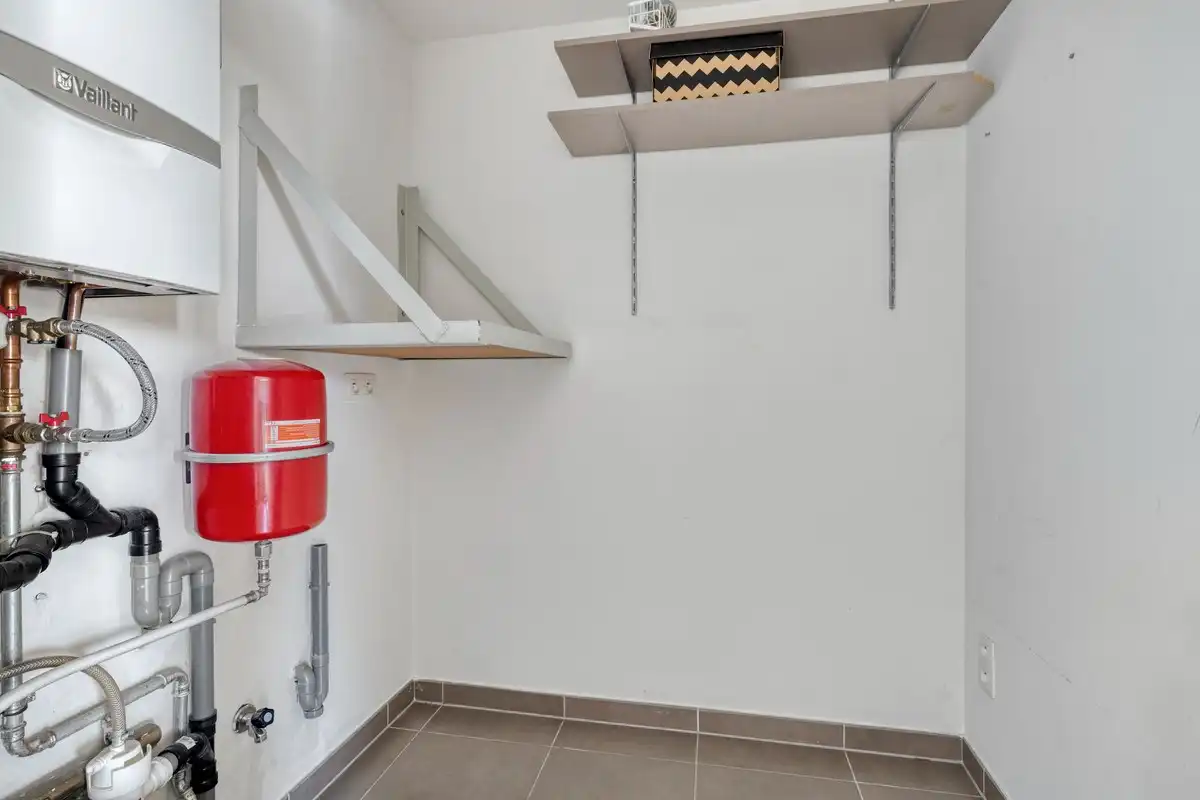 Instapklaar appartement met 2 slaapkamers en royale terrassen te Hoeselt foto 12