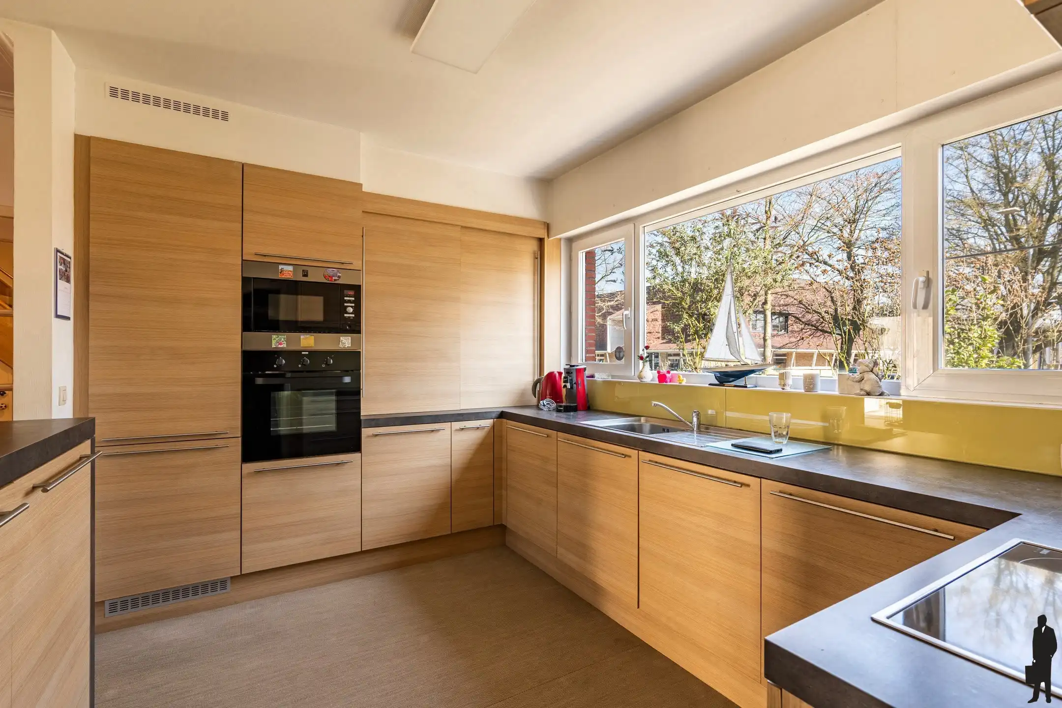 Instapklare HOB met 5 slpks, garage & zonnige tuin te Edegem foto 23