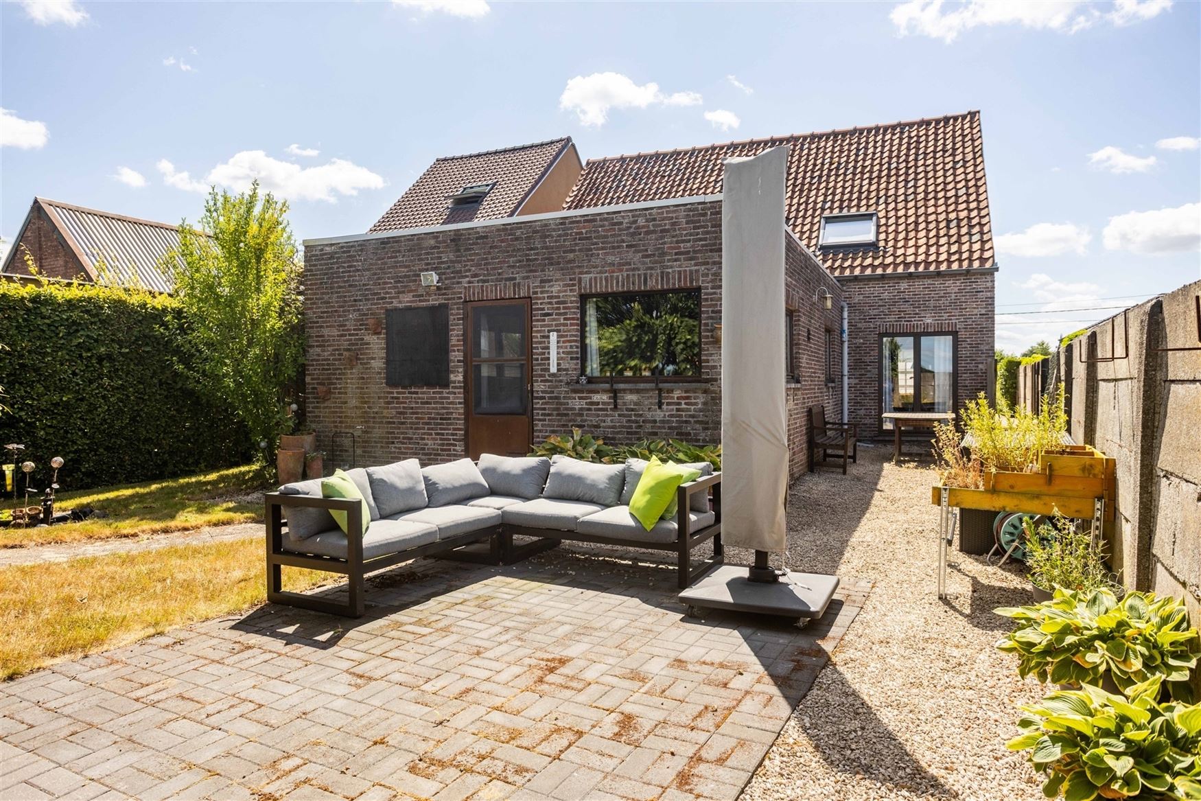Landelijke woning met potentieel foto 12