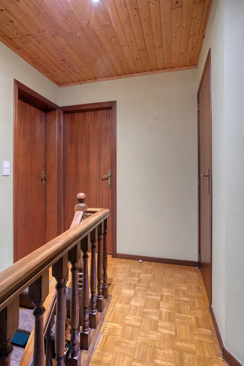 Halfopen met grote slaapkamers en zuidgerichte tuin foto 13