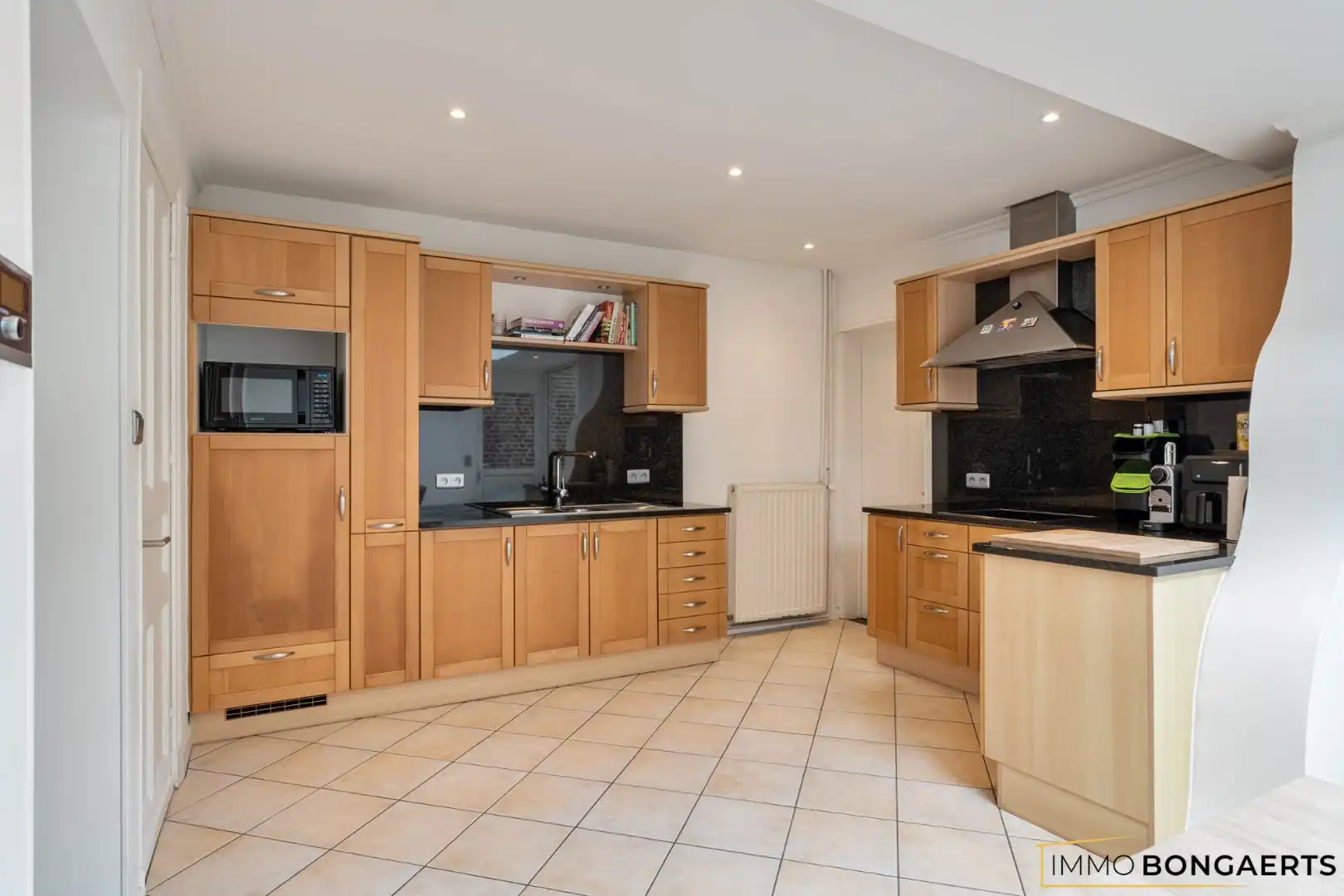 Karaktervolle woning in het centrum van Bree foto 9